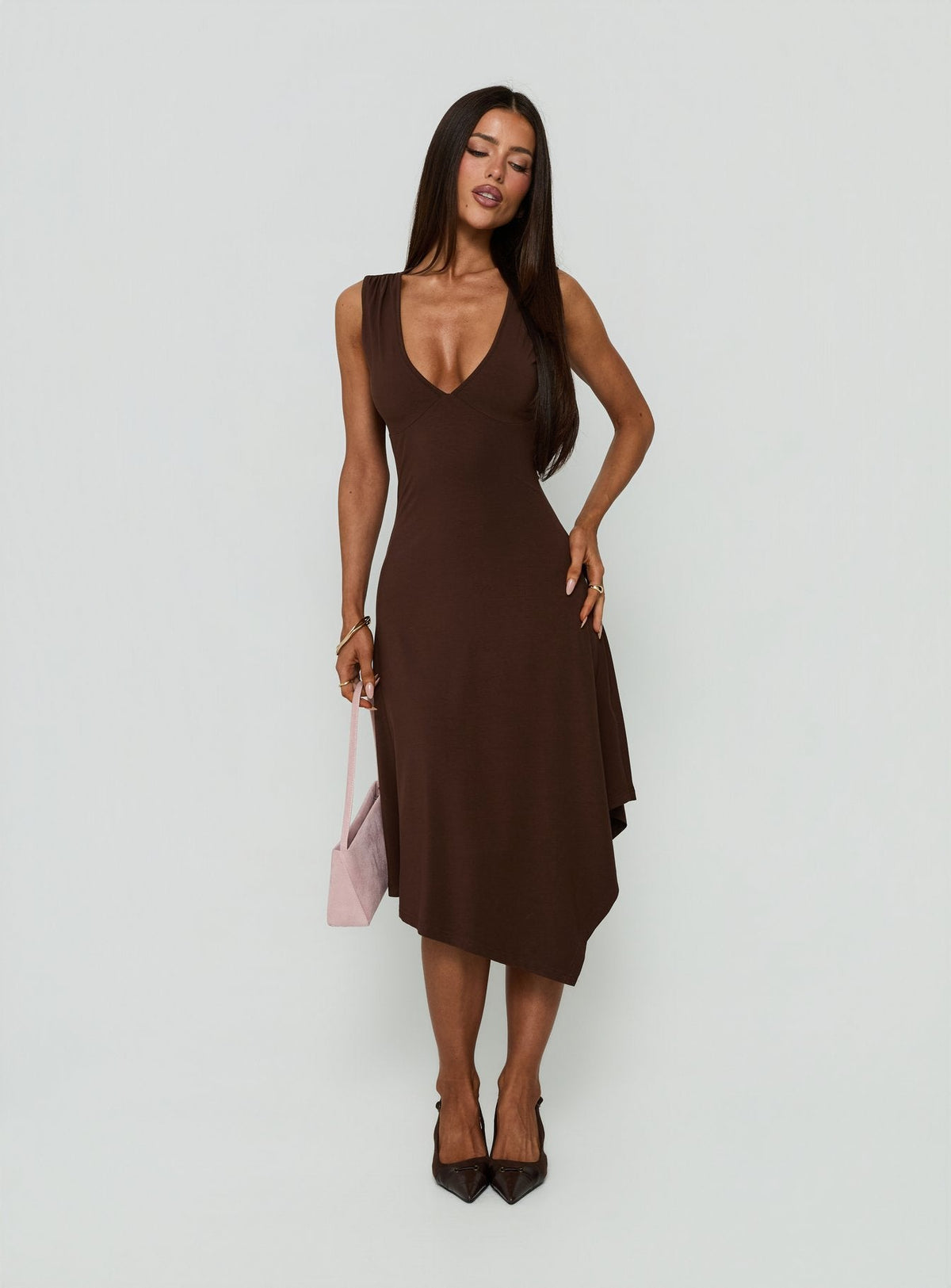 #NOVERA - Vestido Midi Louisia Marrón con Cuello en V -