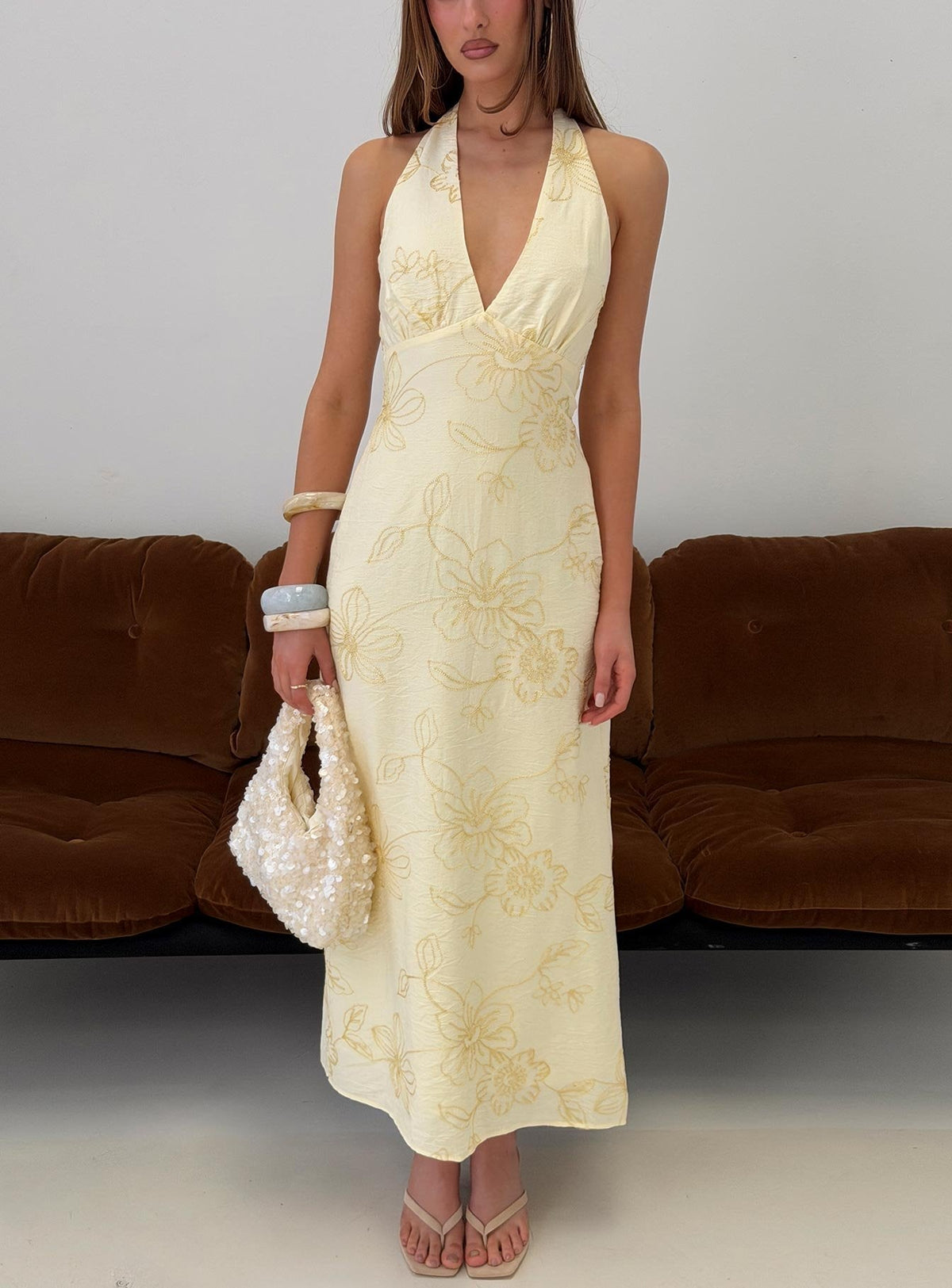#NOVERA - Vestido Midi Luisella Amarillo de Flores Halter -