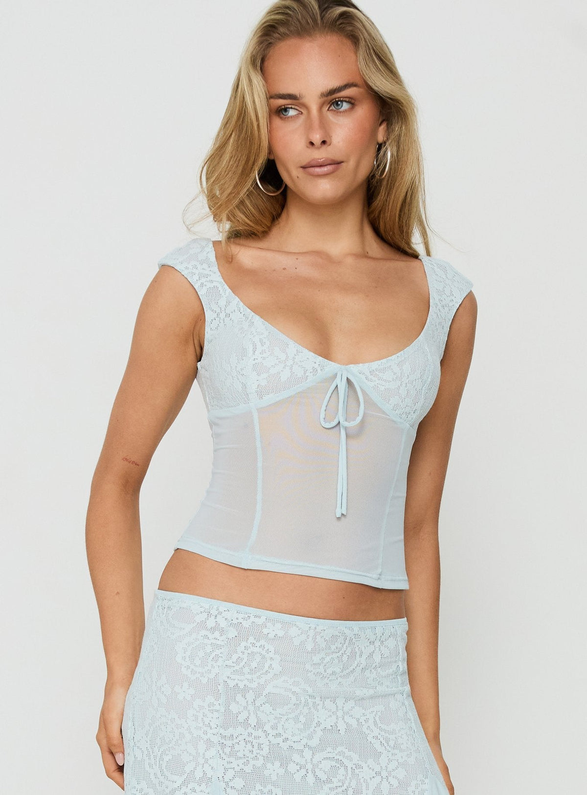 #NOVERA - Top Quani Azul de Encaje -