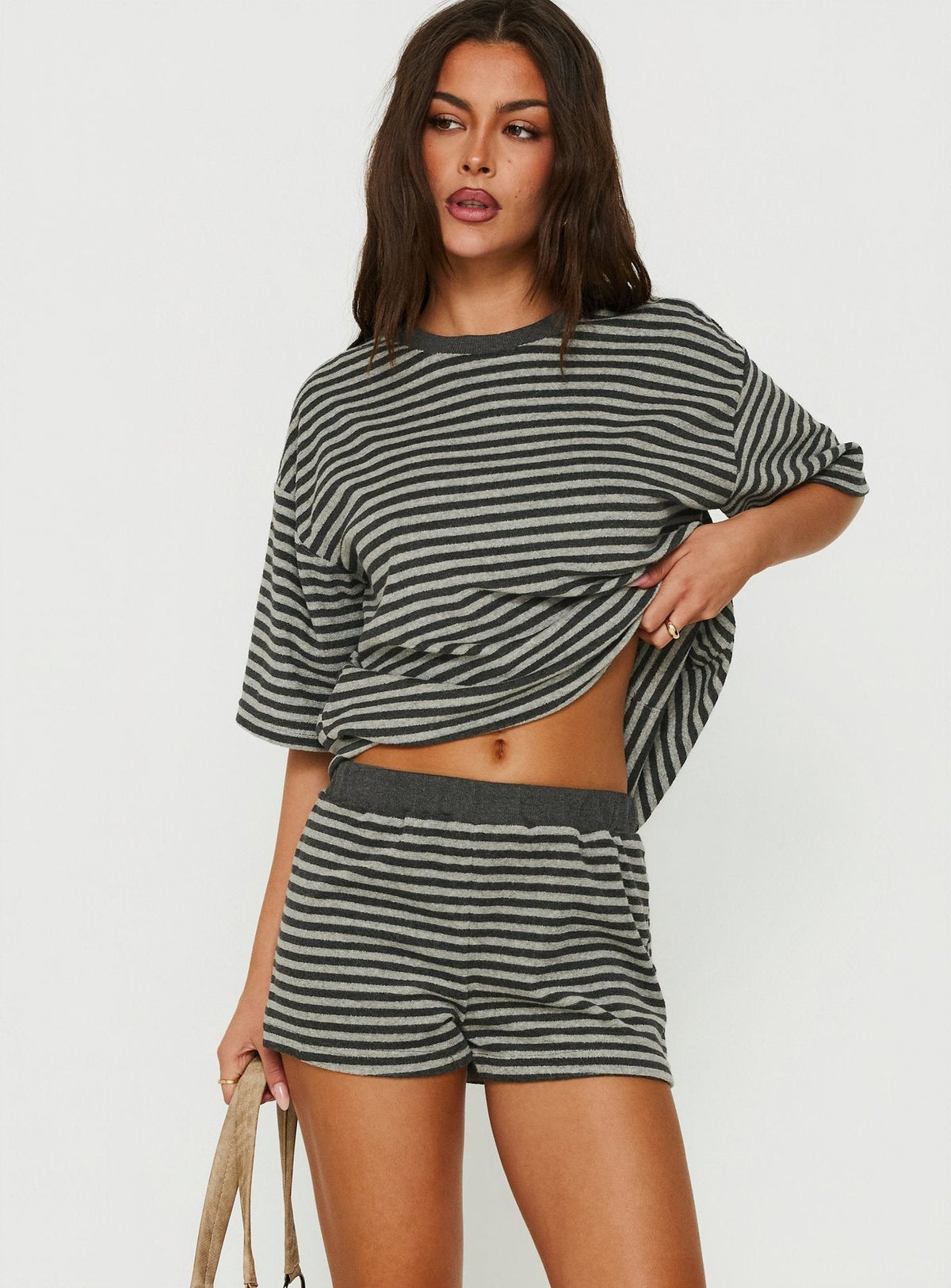 #NOVERA - Shorts Selvina Gris de Rayas -