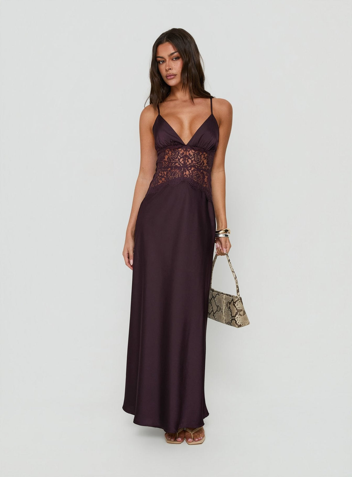 #NOVERA - Vestido Largo Klairee Ciruela Halter de Encaje -