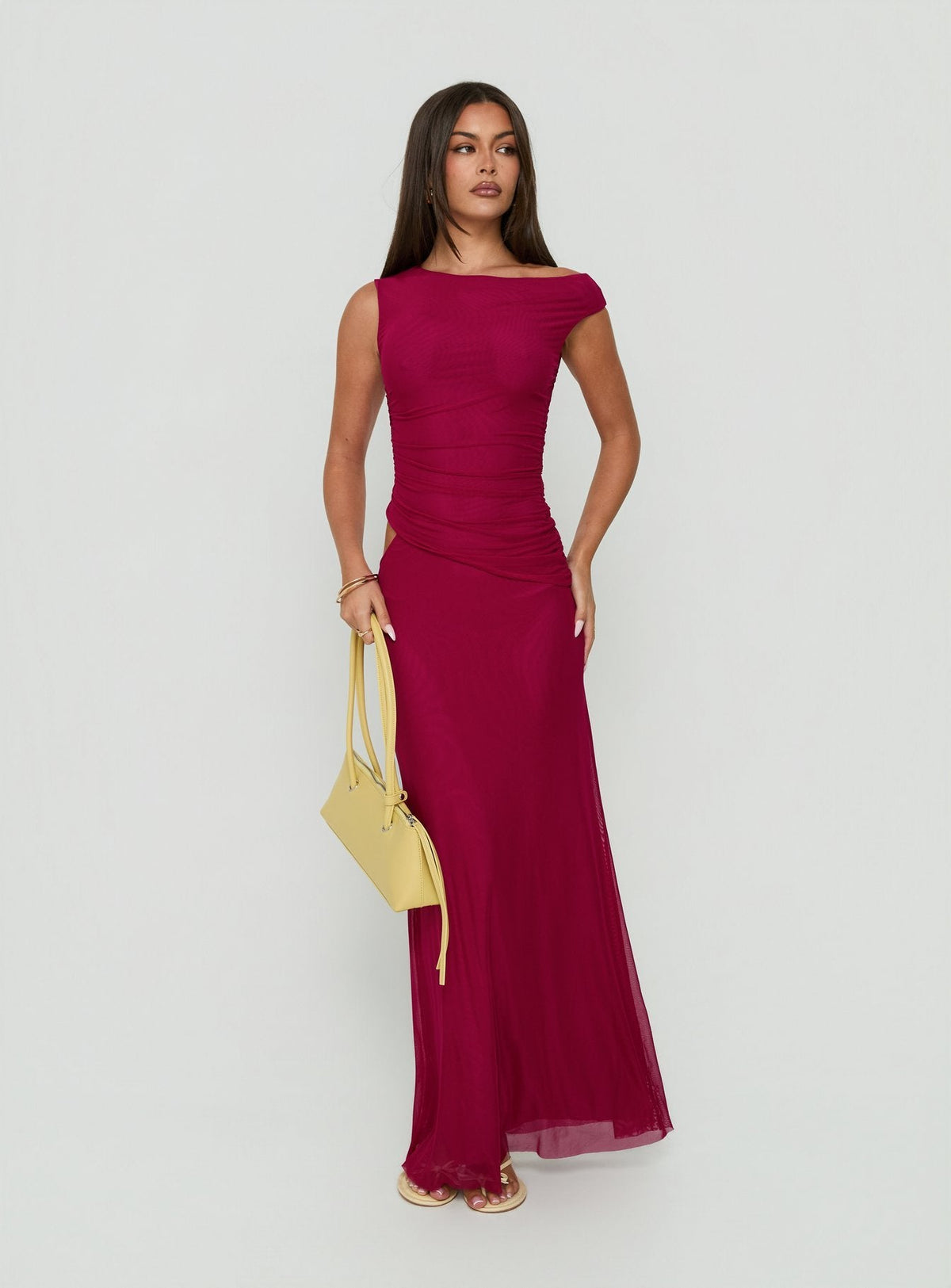 #NOVERA - Vestido Largo Krystyna Frambuesa con Hombros Descubiertos Fruncido -