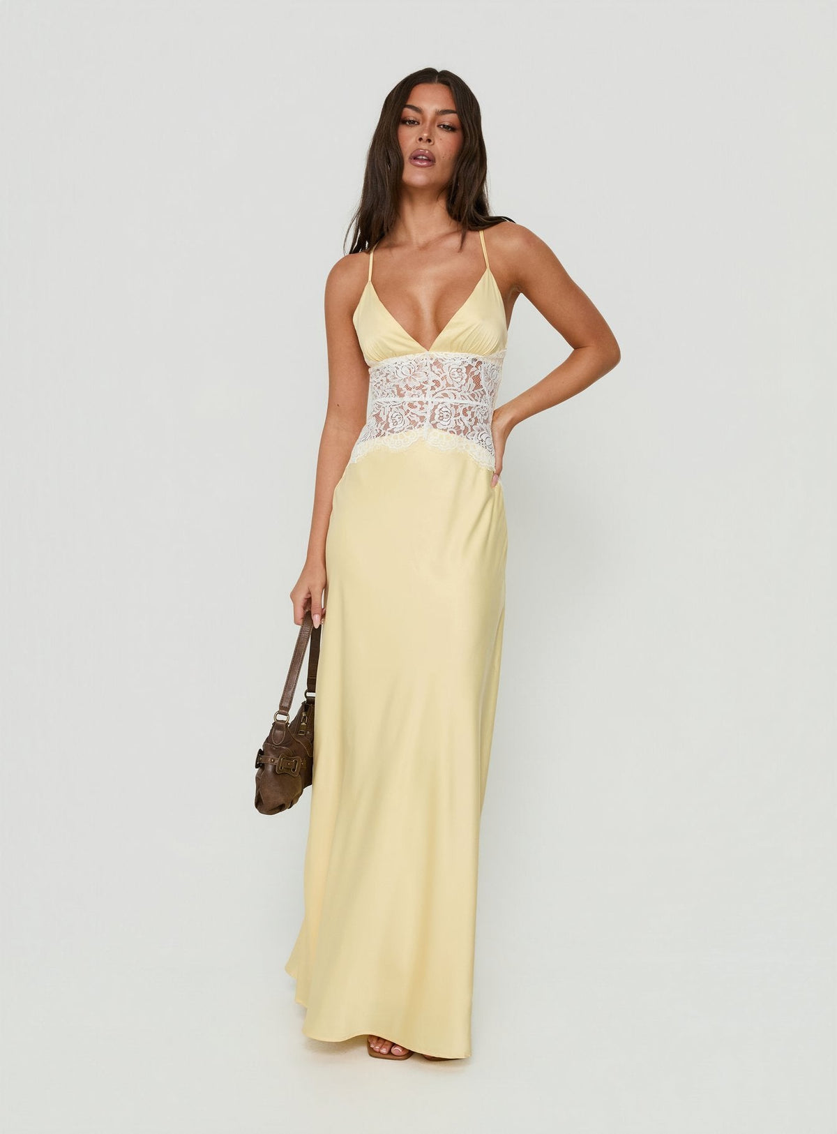 #NOVERA - Vestido Largo Klairee Amarillo Mantequilla Halter de Encaje -