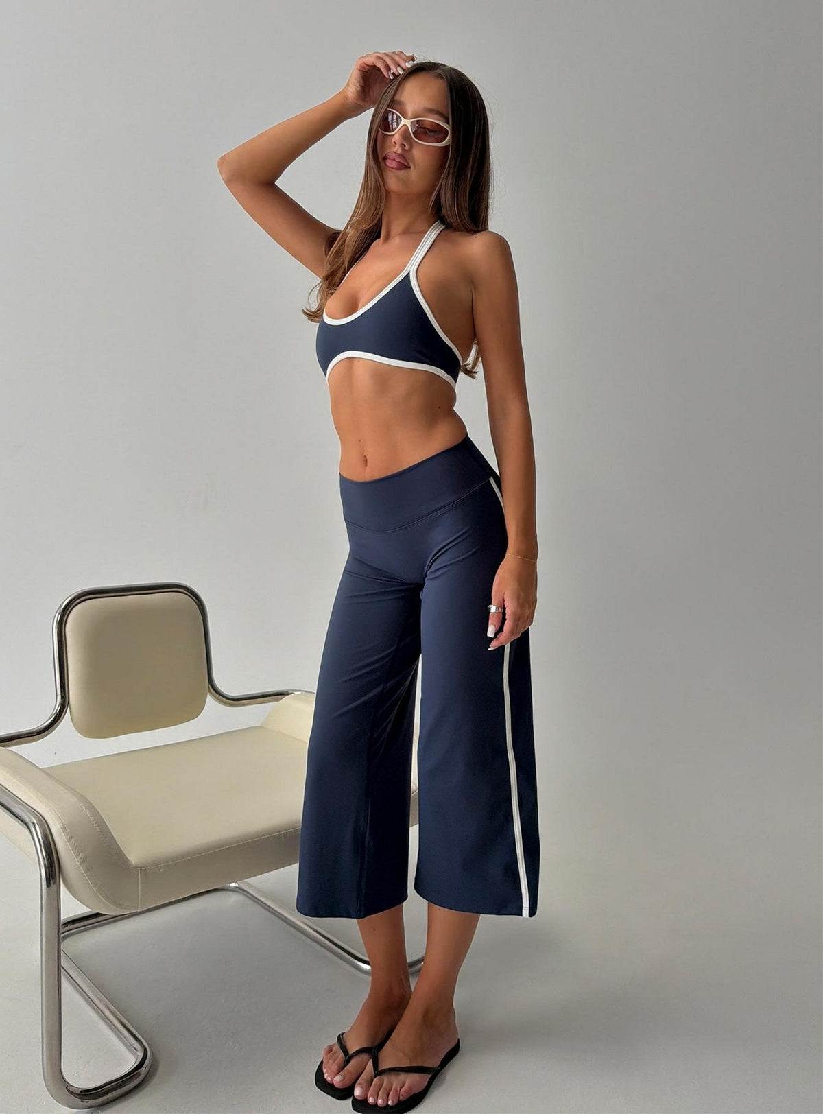 #NOVERA - Pantalón Capri Oviedo Azul Marino de Pierna Ancha -