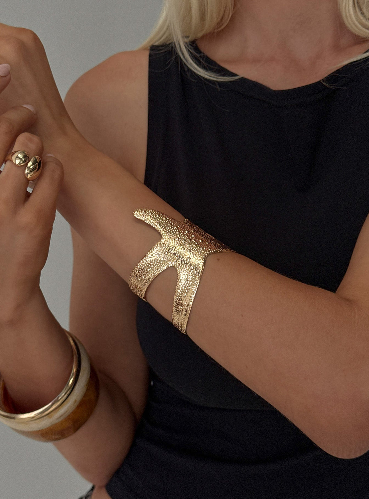 #NOVERA - Brazalete Stargirl Dorado -