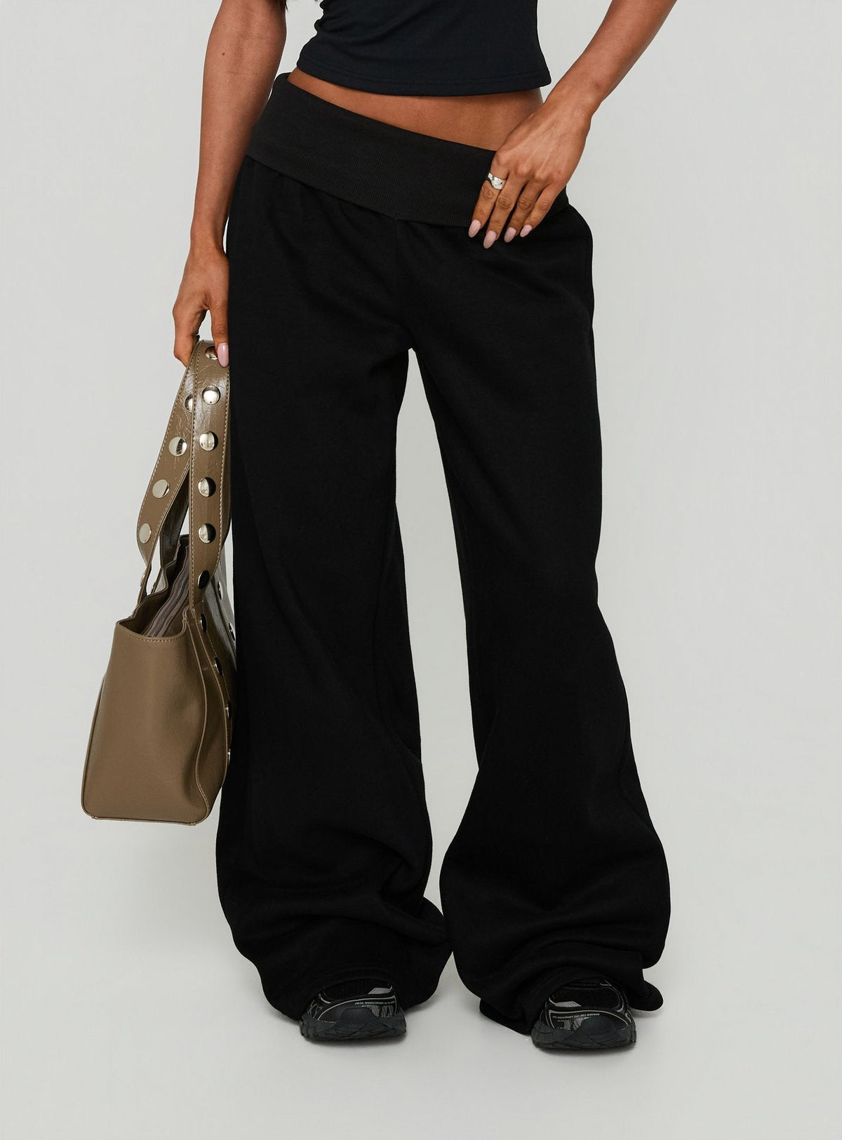#NOVERA - Pantalón de Chándal Lockie Negro con Cintura Doblada Baggy -