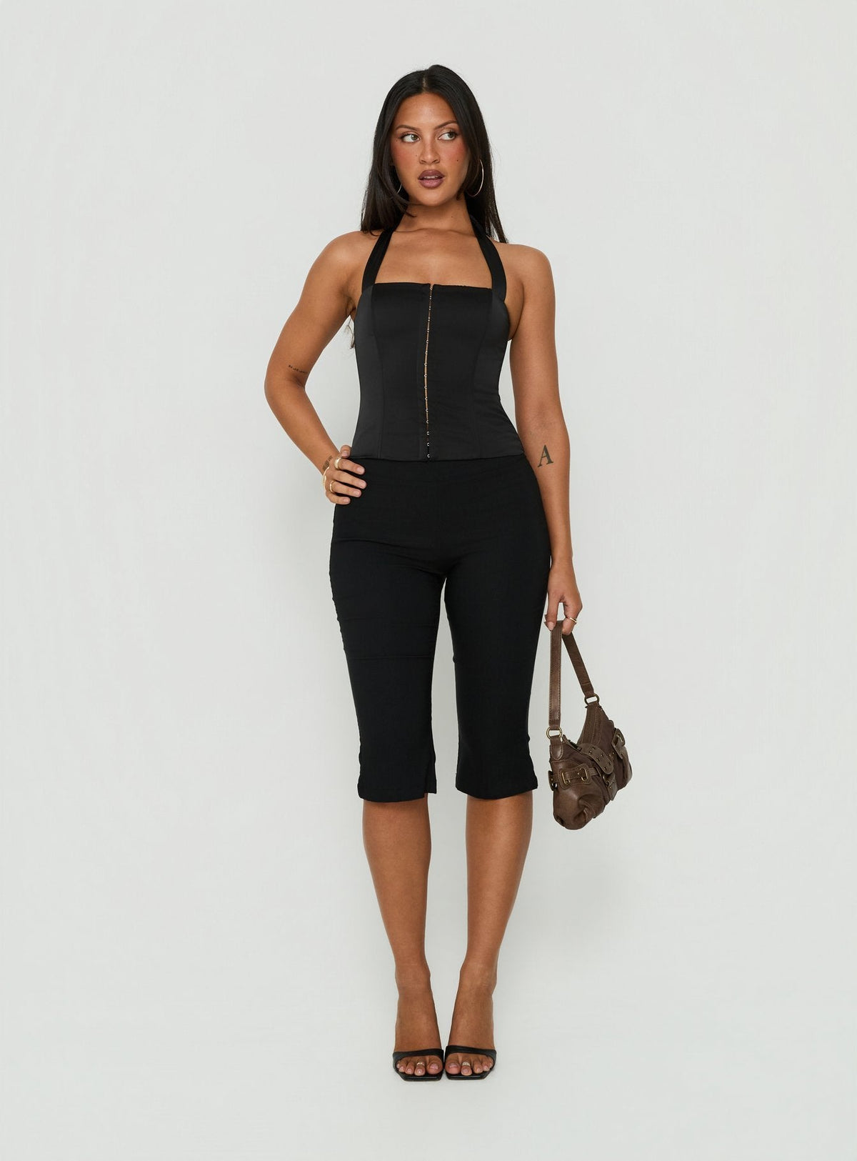 #NOVERA - Top Gabriela Negro de Satén Halter -