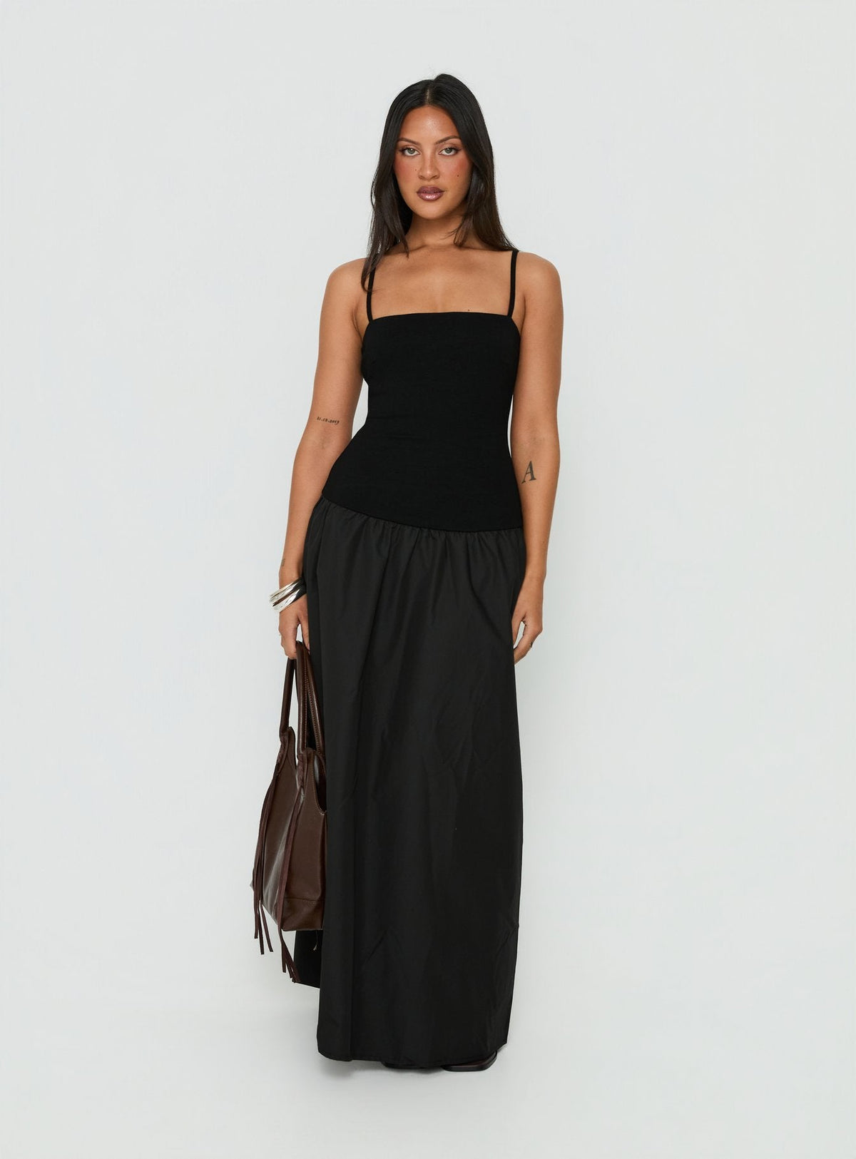 #NOVERA - Vestido Largo Erroll Negro de Punto -