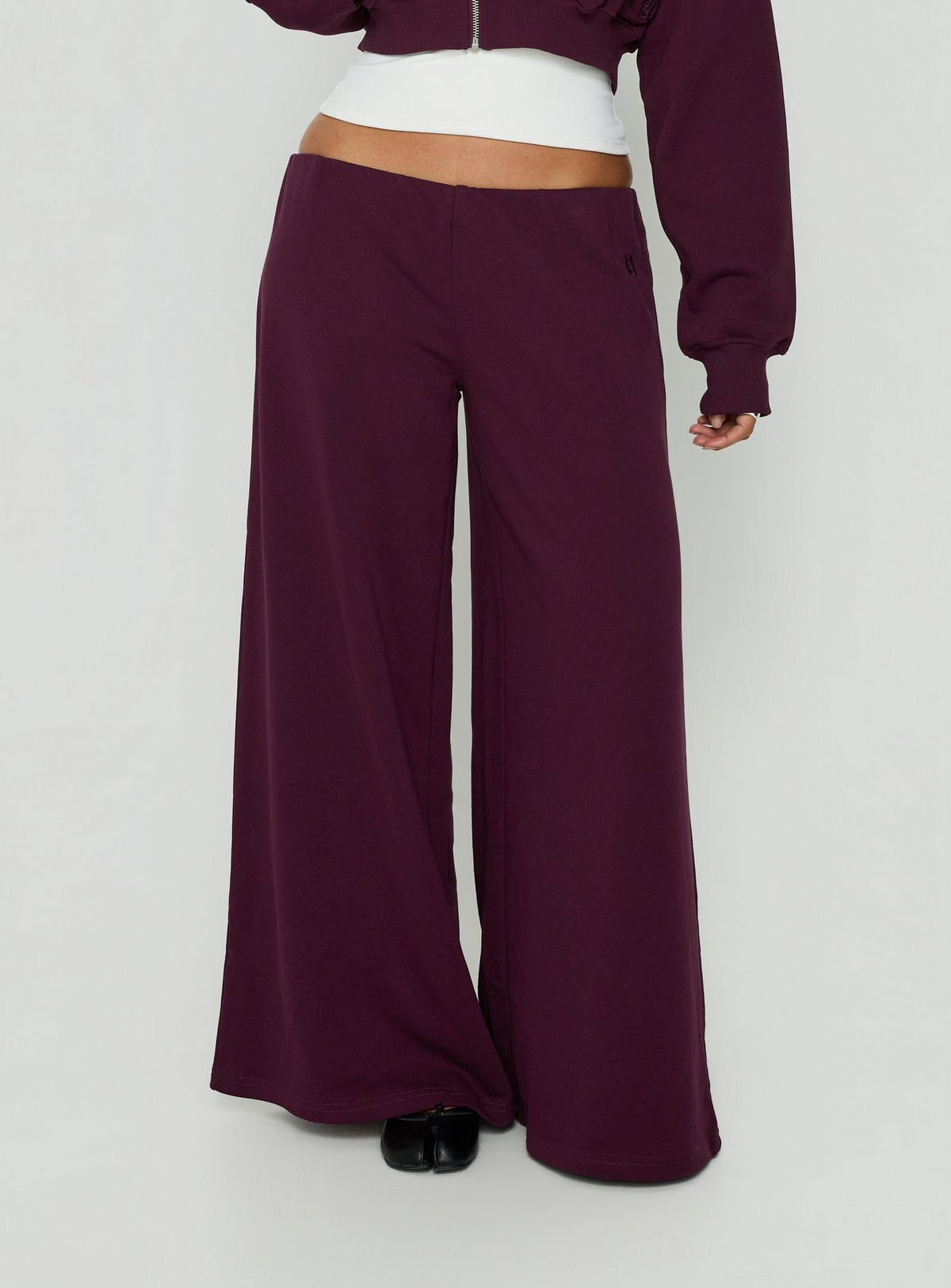 #NOVERA - Pantalón Kaeya Ciruela Polar de Pierna Ancha -
