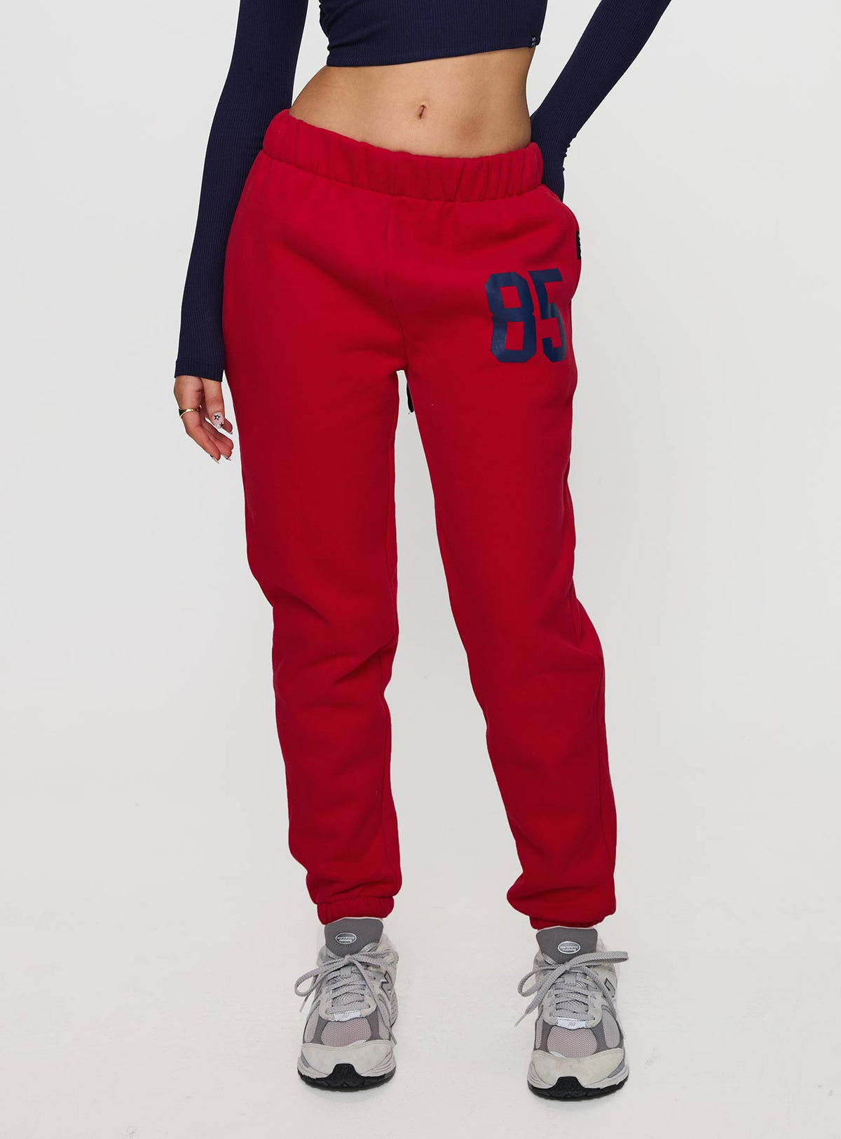 #NOVERA - Pantalón de Chándal U A Rojo -