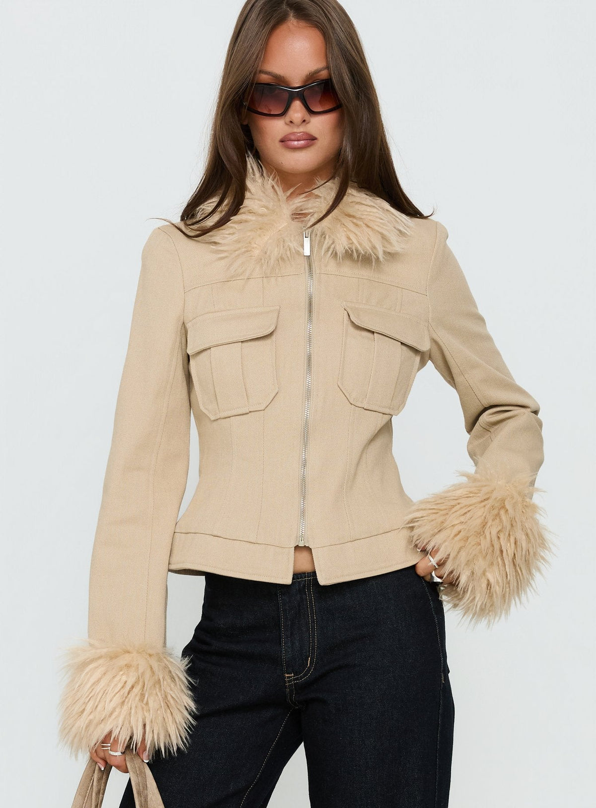 #NOVERA - Chaqueta Nindie Camel de Pelo Sintético -