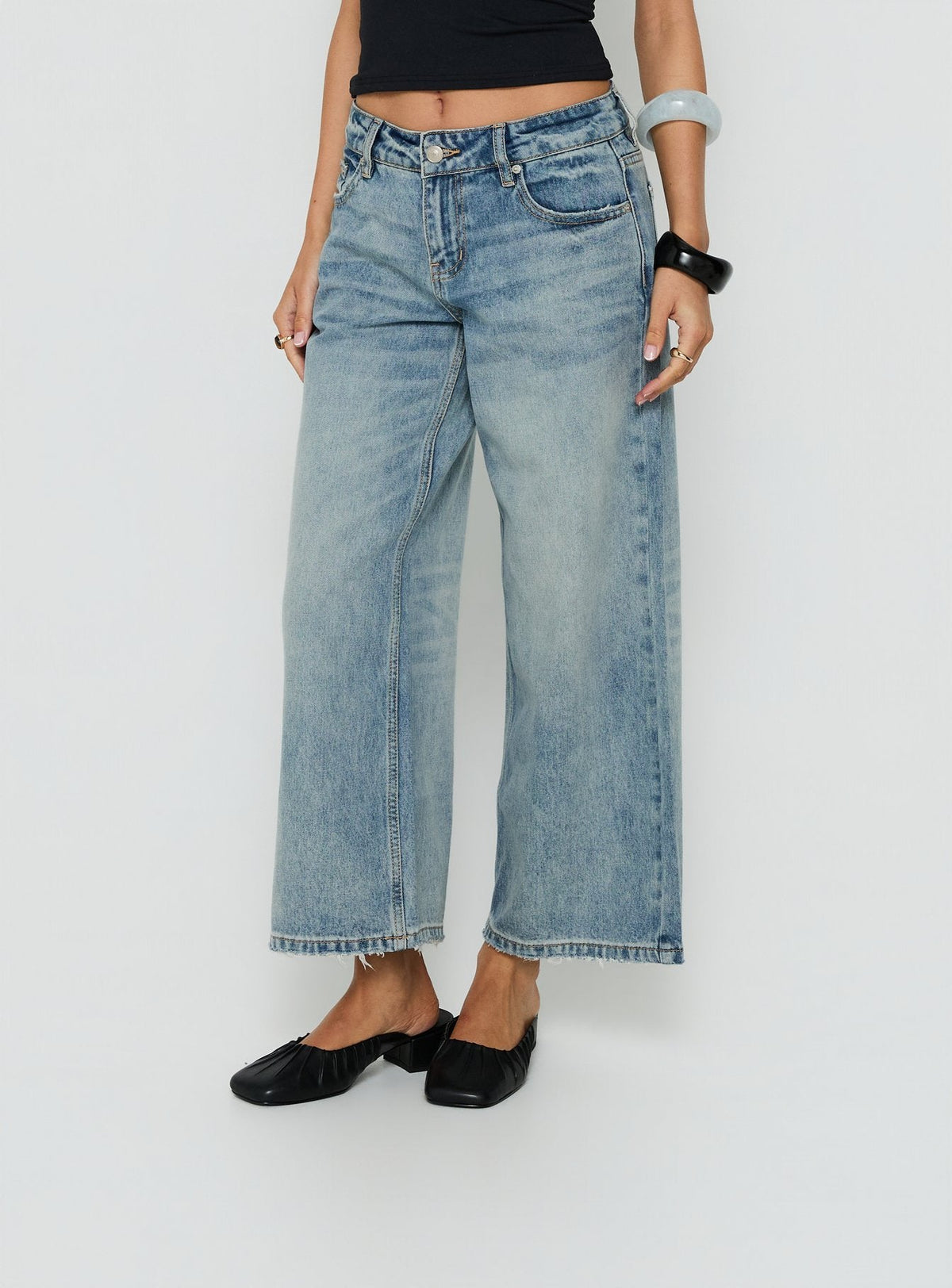 #NOVERA - Vaqueros Sooki Azul Claro Vintage de Tiro Bajo Crop -