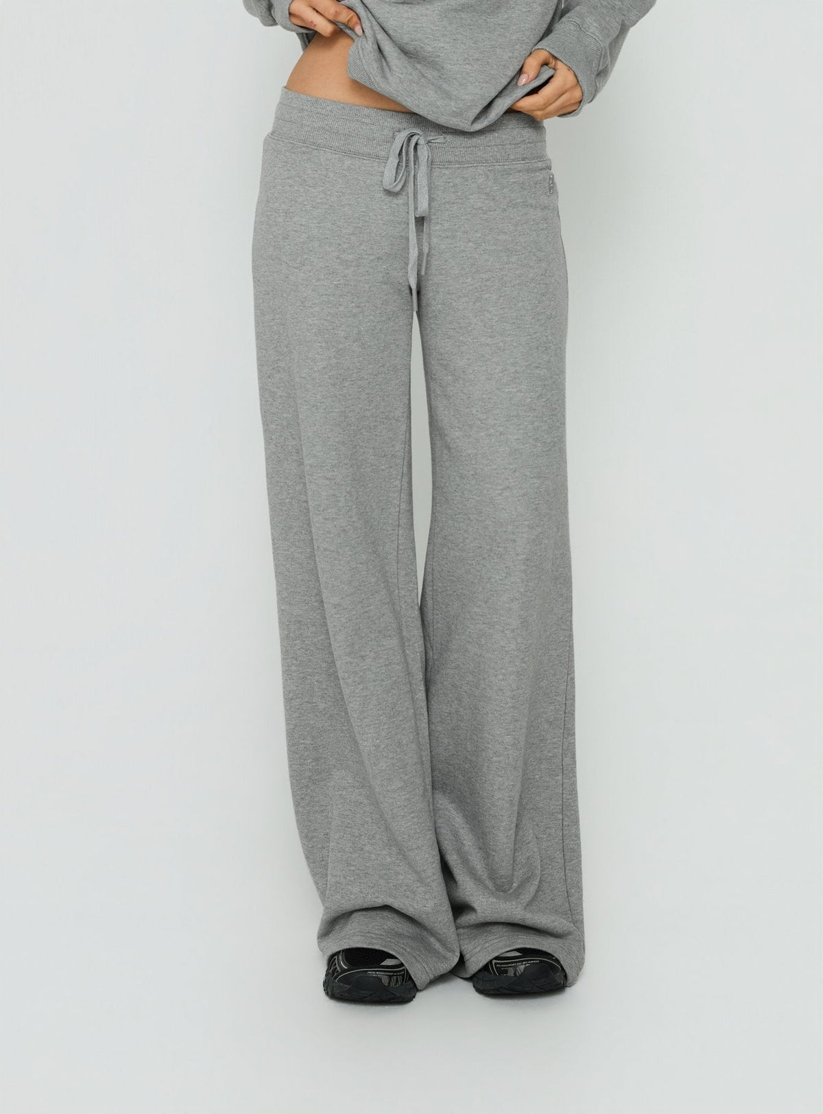 #NOVERA - Pantalón Dodie Gris Oscuro Jaspeado de Pierna Ancha -