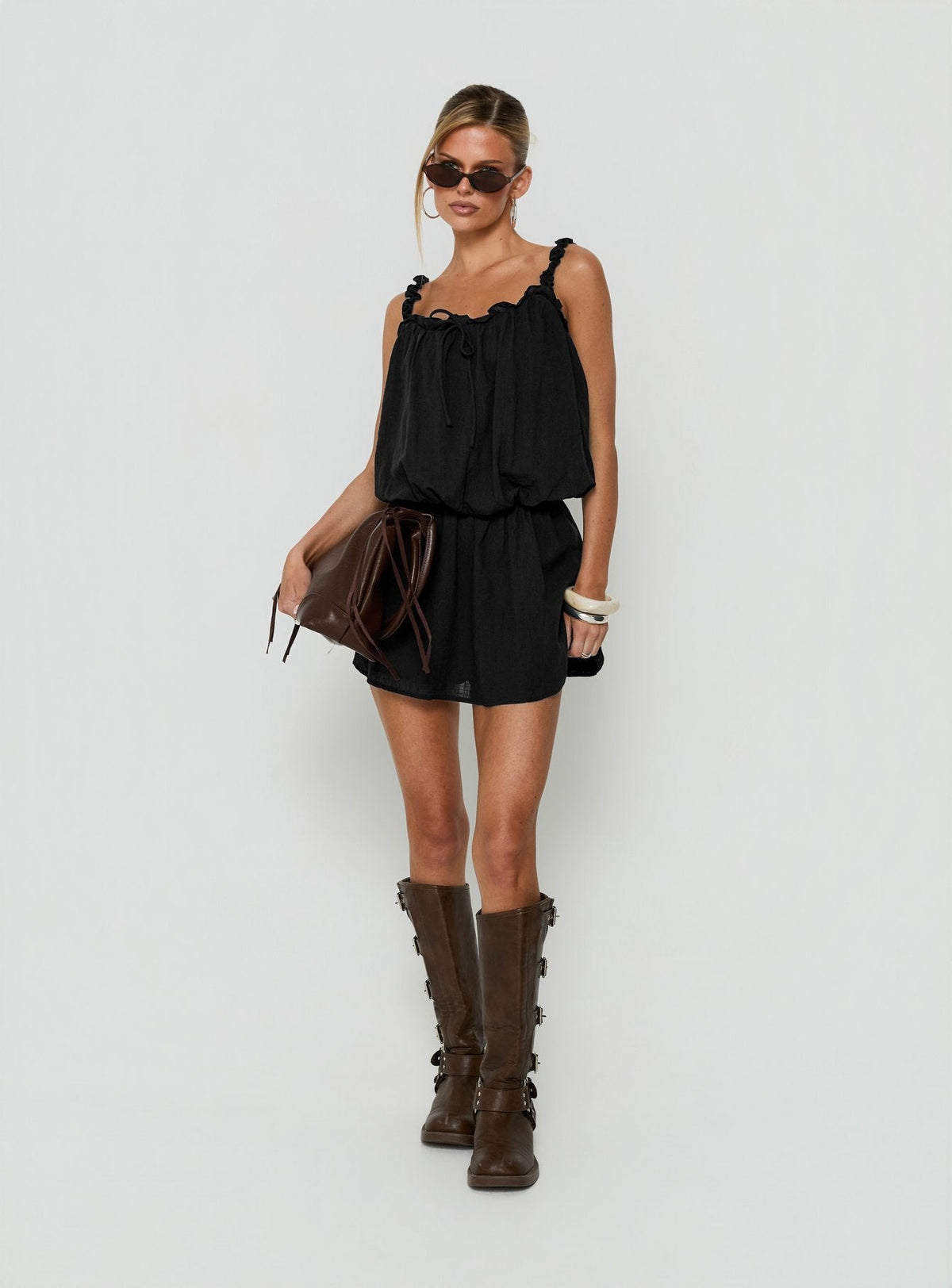 #NOVERA - Vestido Mini Real Negro de Volantes Babydoll -
