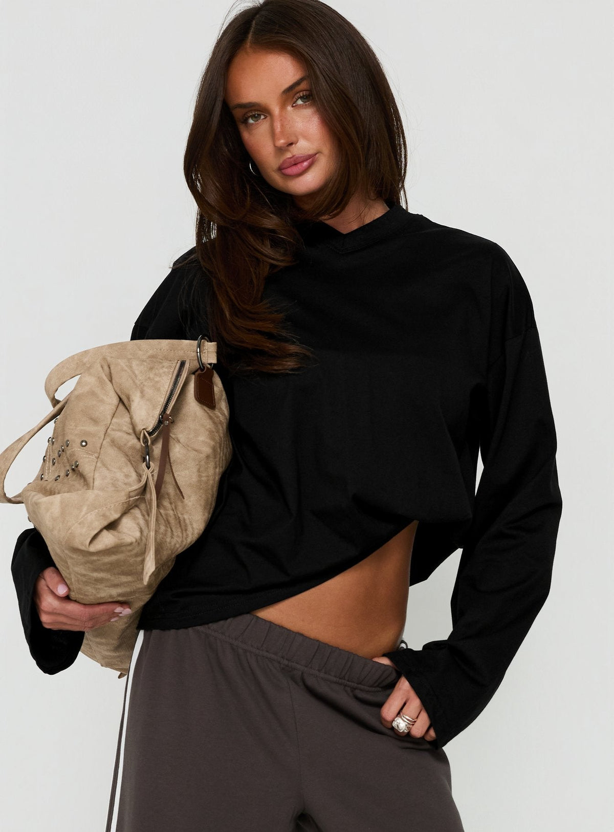 #NOVERA - Top Luna Negro de Manga Larga con Cuello en V -