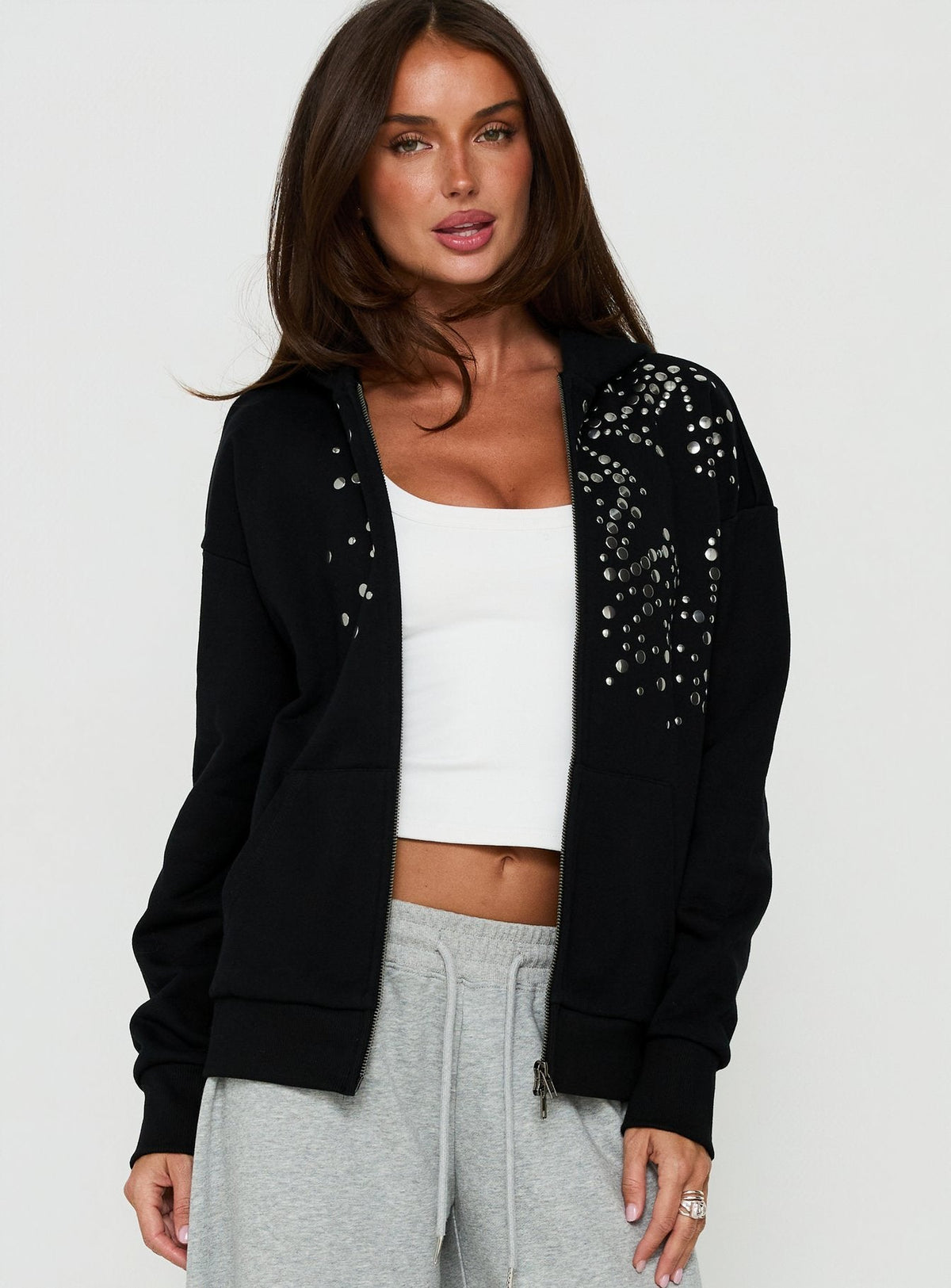 #NOVERA - Sudadera con Capucha Jávea Negra con Tachuelas Oversize -
