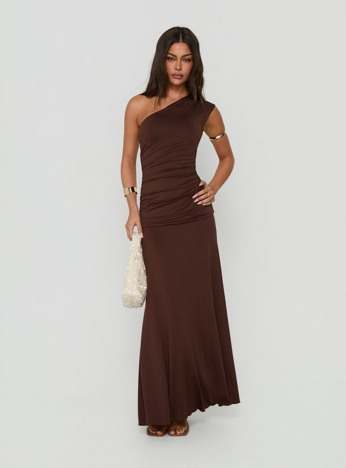 #NOVERA - Vestido Largo Gwenneth Chocolate Asimétrico -