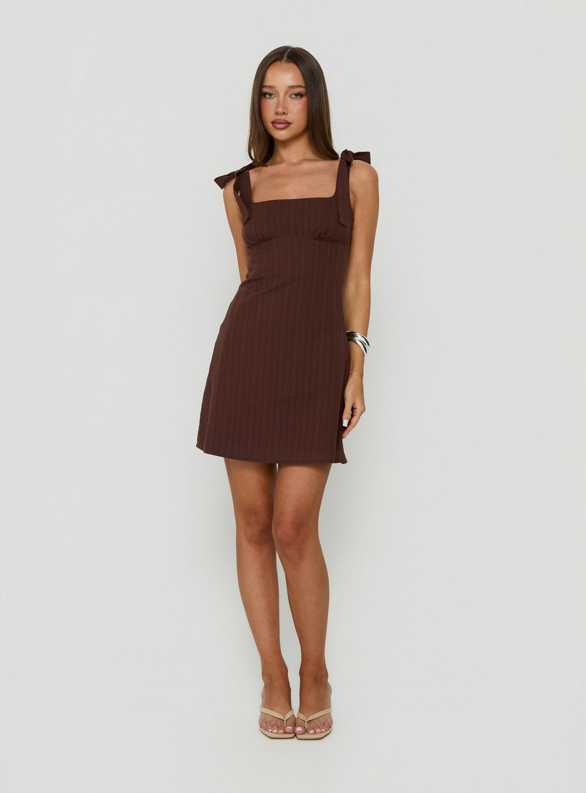 #NOVERA - Vestido Mini Ximena Marrón Oscuro -
