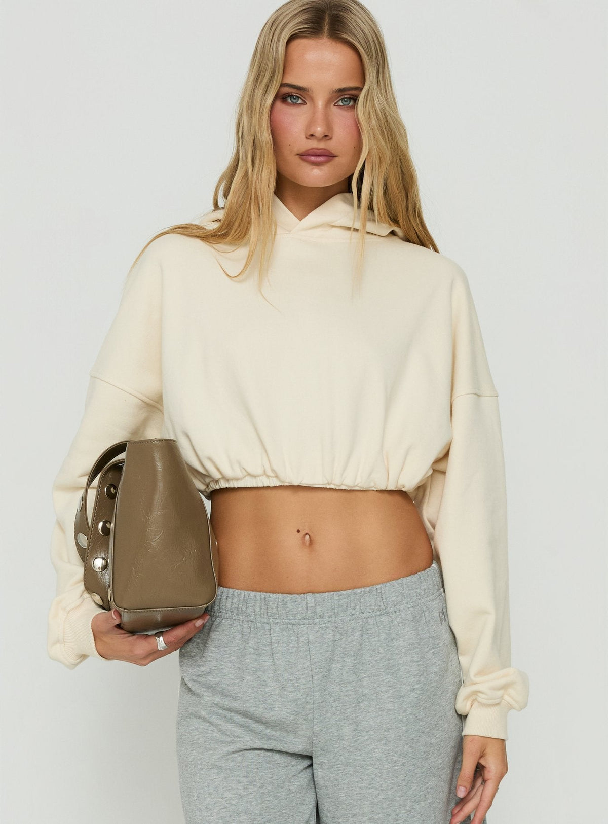 #NOVERA - Sudadera con Capucha Mayse Crema Crop -