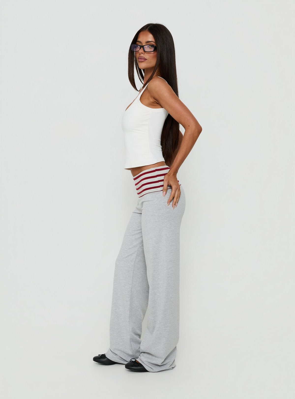 #NOVERA - Pantalón Jetset Gris y Rojo de Rayas -