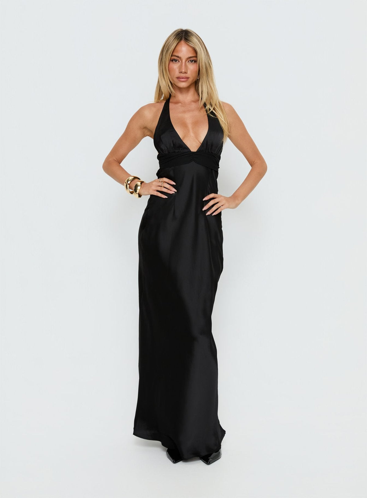 #NOVERA - Vestido Largo Odyssa Negro Halter -