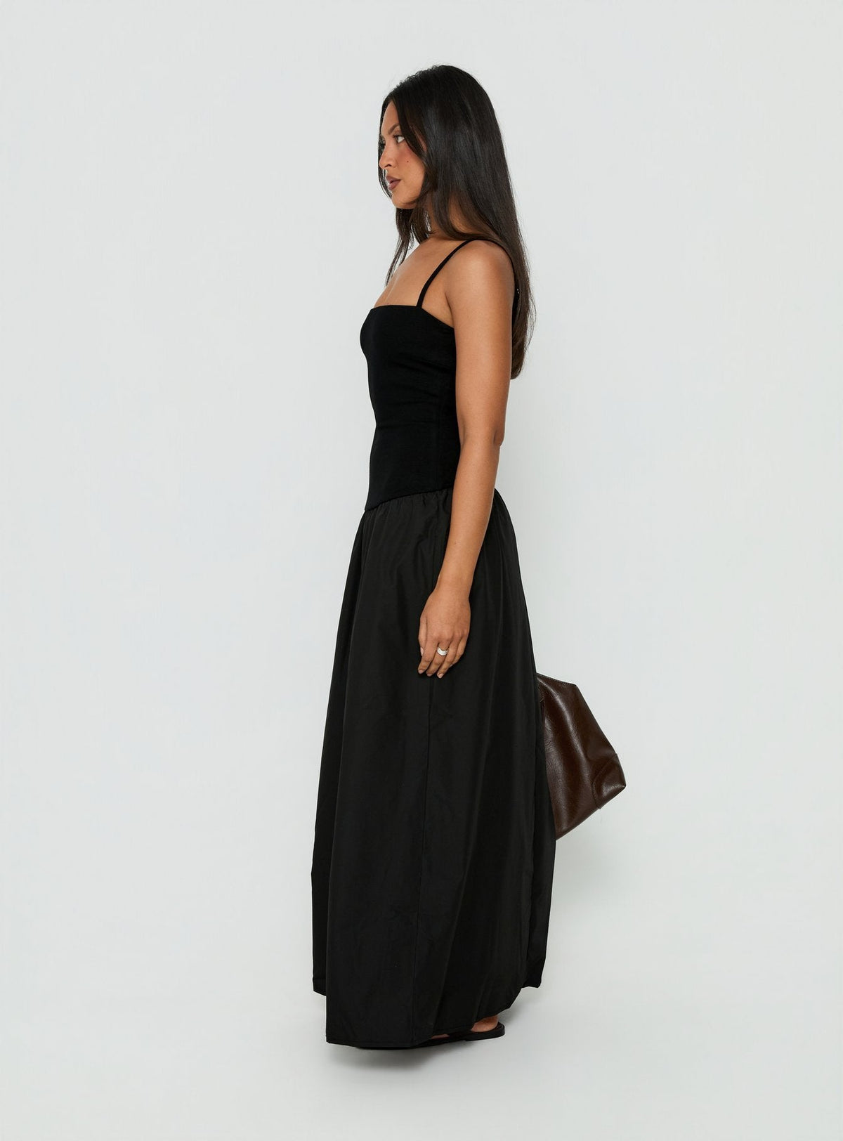 #NOVERA - Vestido Largo Erroll Negro de Punto -