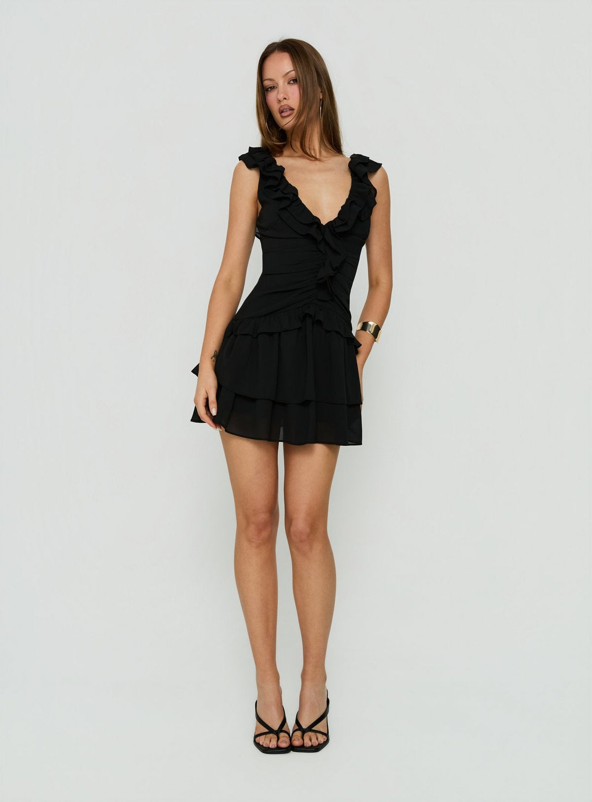 #NOVERA - Vestido Mini Fawnia Negro con Volantes Fruncido -