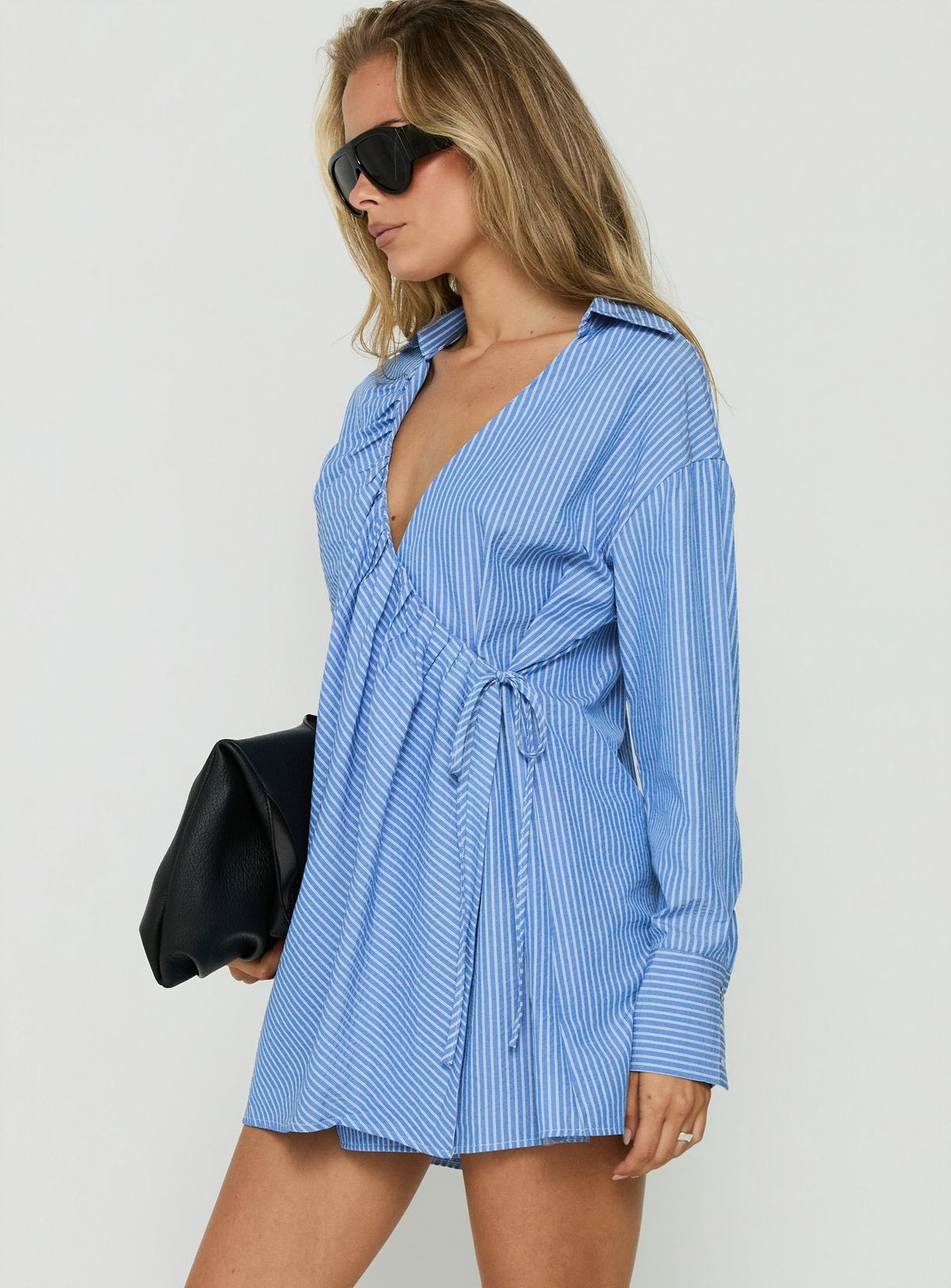#NOVERA - Vestido Mini Onami Azul de Rayas Cruzado de Manga Larga -