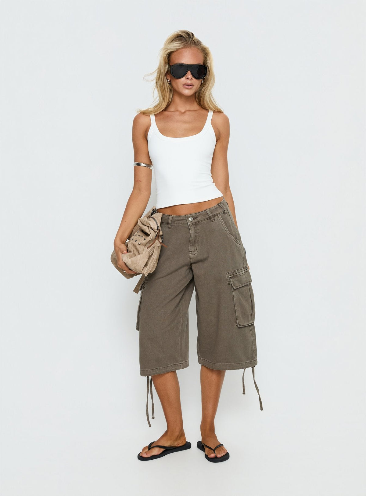 #NOVERA - Shorts Hudsen Caqui Largos Cargo -