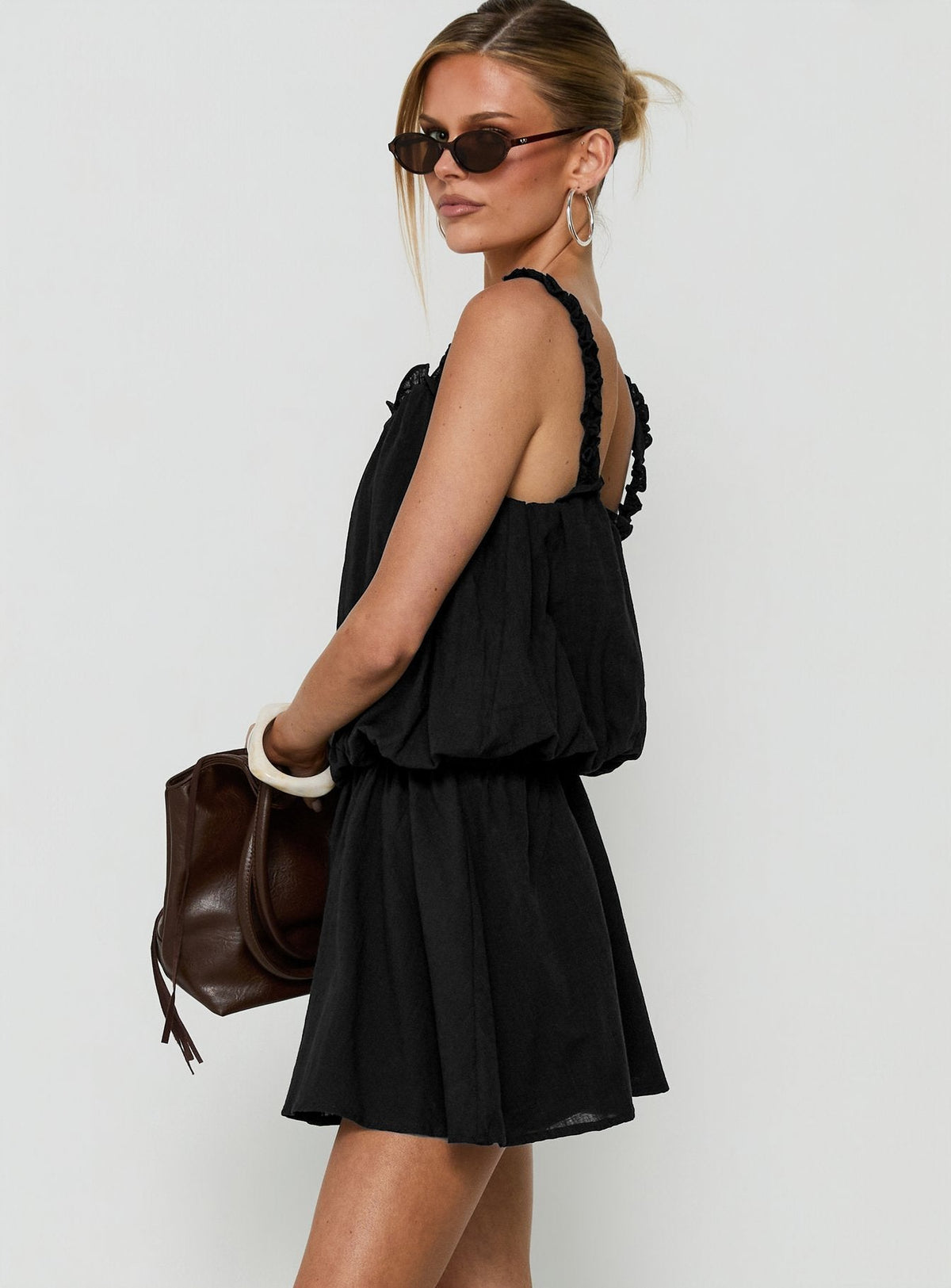 #NOVERA - Vestido Mini Real Negro de Volantes Babydoll -