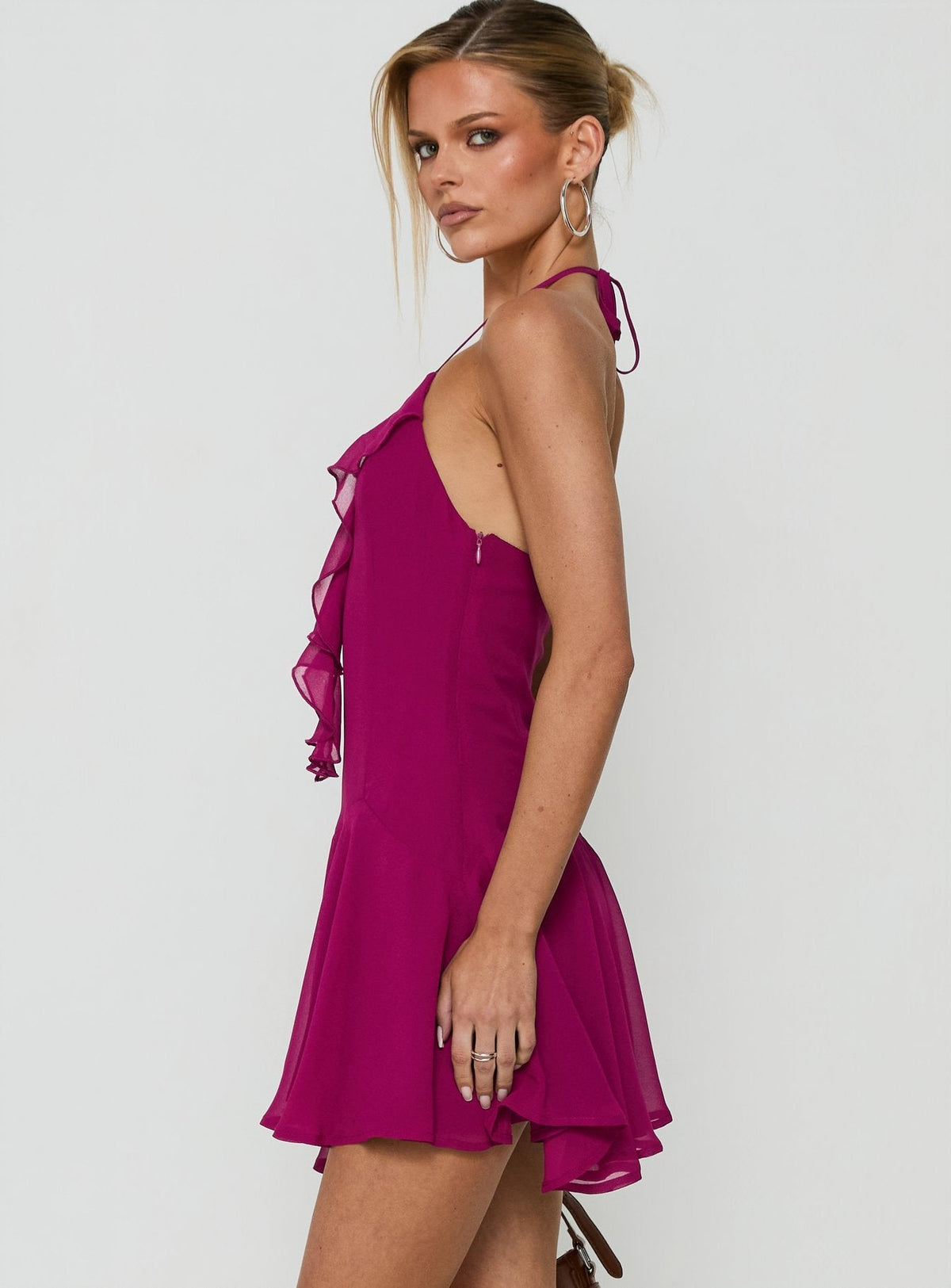 #NOVERA - Vestido Mini Blondie Ciruela con Volantes Halter -