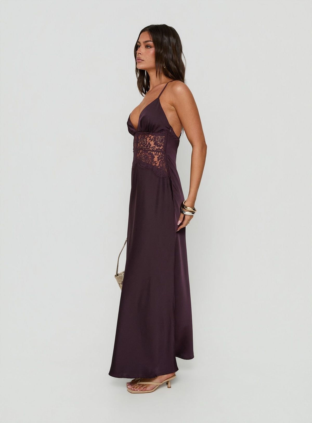 #NOVERA - Vestido Largo Klairee Ciruela Halter de Encaje -