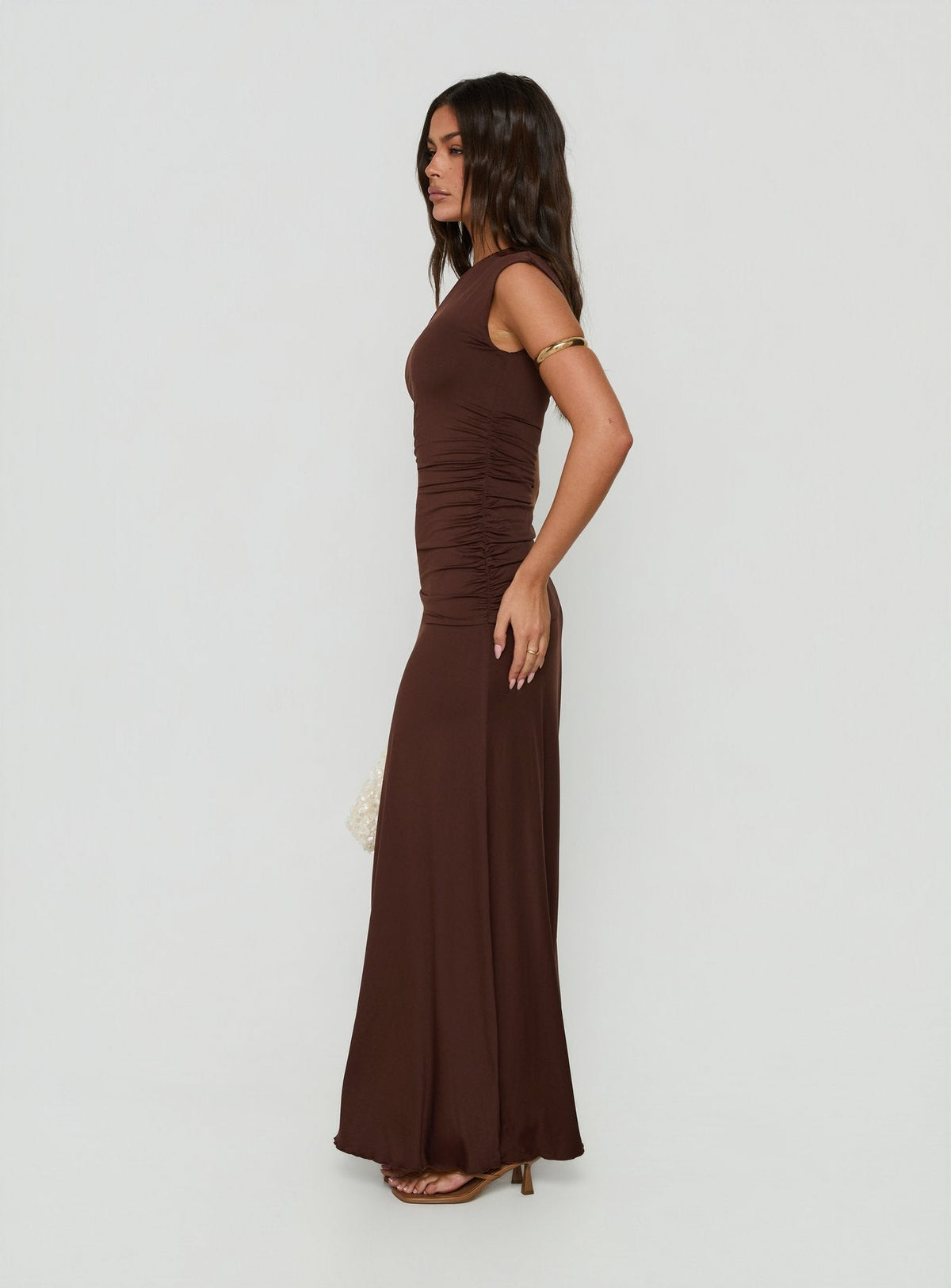 #NOVERA - Vestido Largo Gwenneth Chocolate Asimétrico -