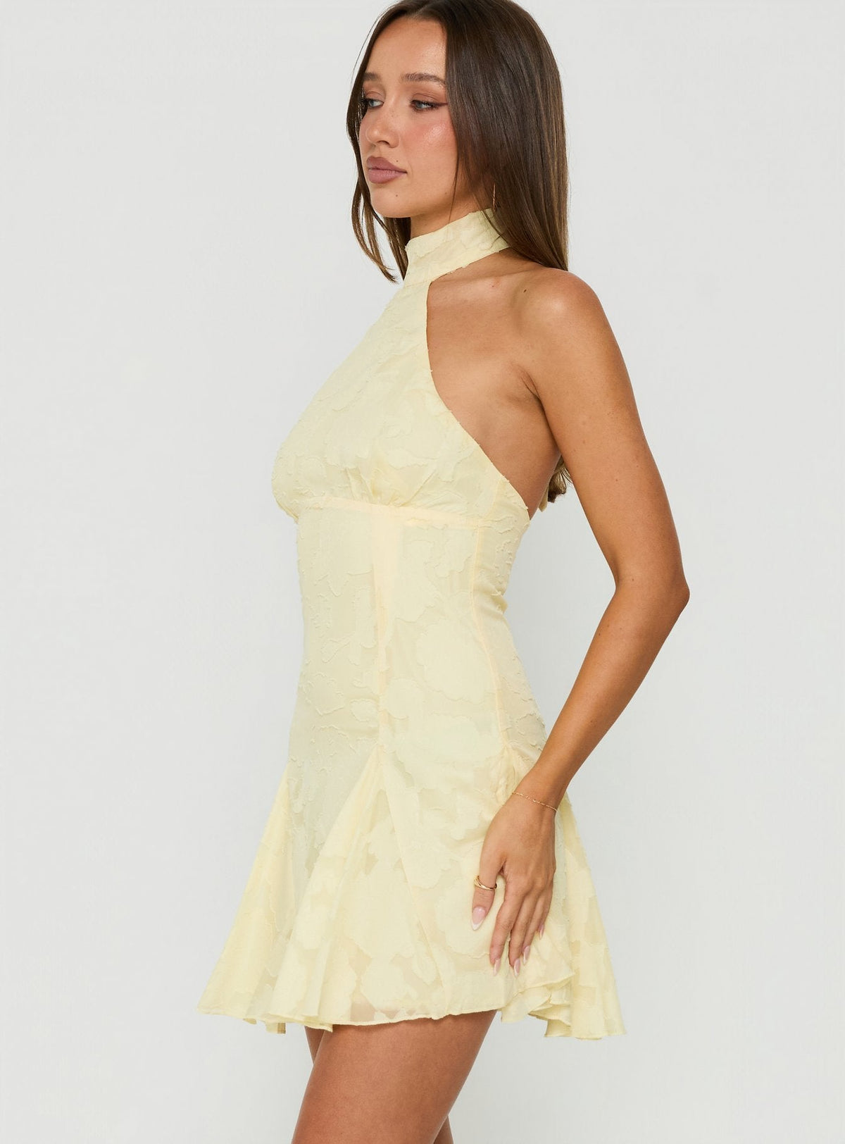#NOVERA - Vestido Mini Bellanca Amarillo Mantequilla Amarillo Halter -