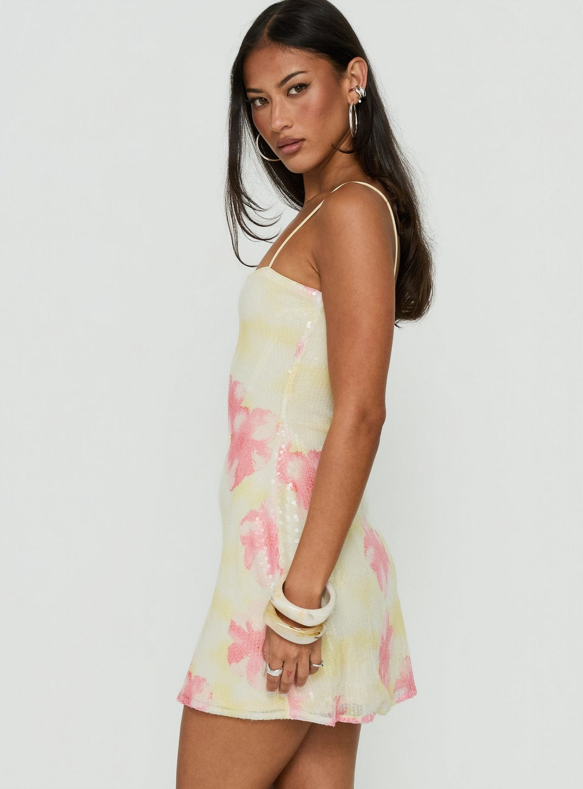 #NOVERA - Vestido Mini Nikai de Lentejuelas de Flores Estampada -