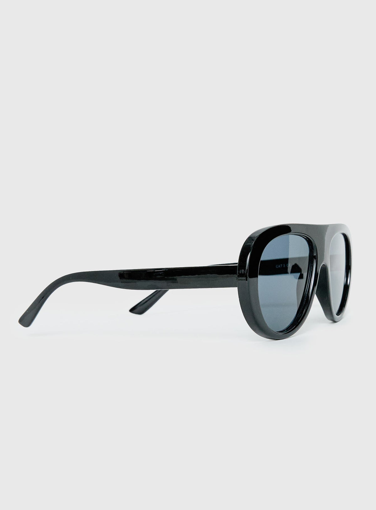#NOVERA - Gafas de Sol Amorra Negras Oversize -