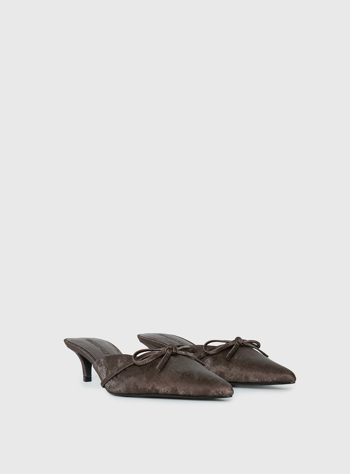 #NOVERA - Tacones Zamora Chocolate de Punta de Ante Sintético -