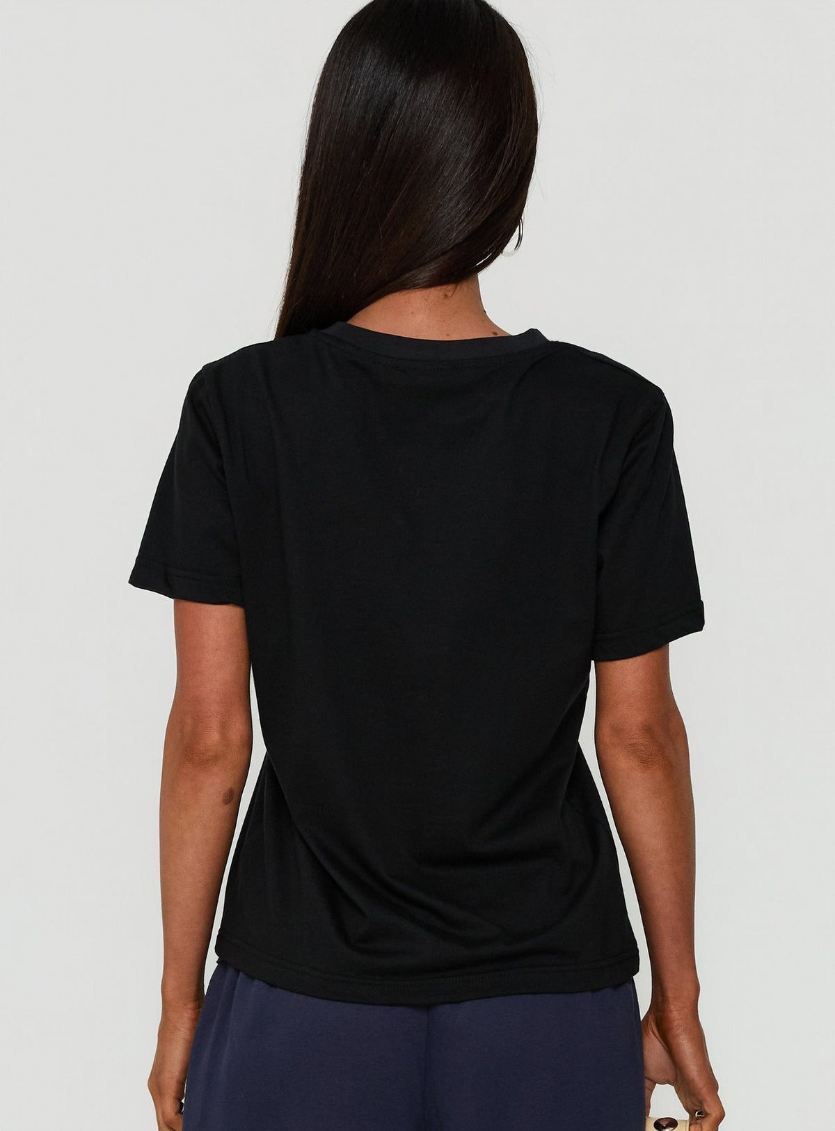 #NOVERA - Camiseta Tarrah Negra -