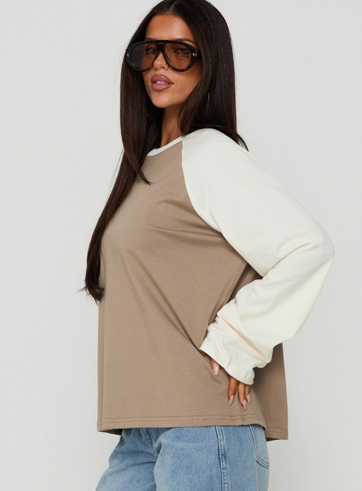 #NOVERA - Top Luna Beige Multicolor de Manga Larga Raglan -
