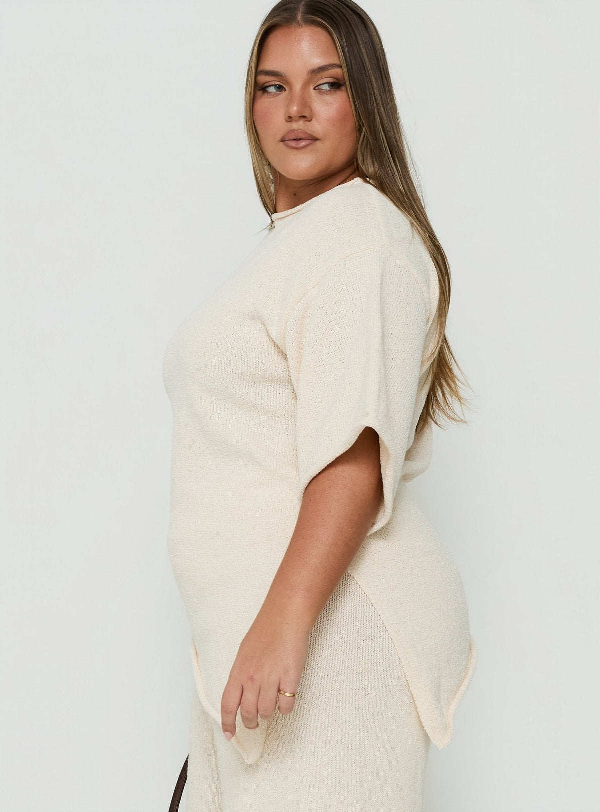 #NOVERA - Poncho Amelise Beige de Punto Talla Grande -