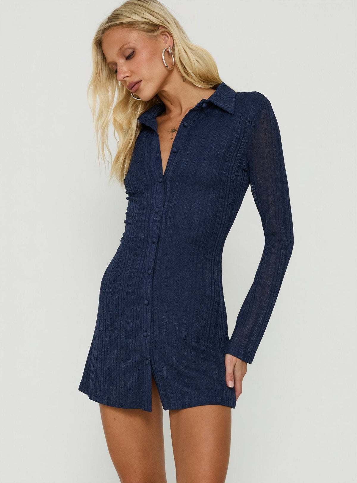 #NOVERA - Vestido Mini Cádiz Azul Marino de Manga Larga -