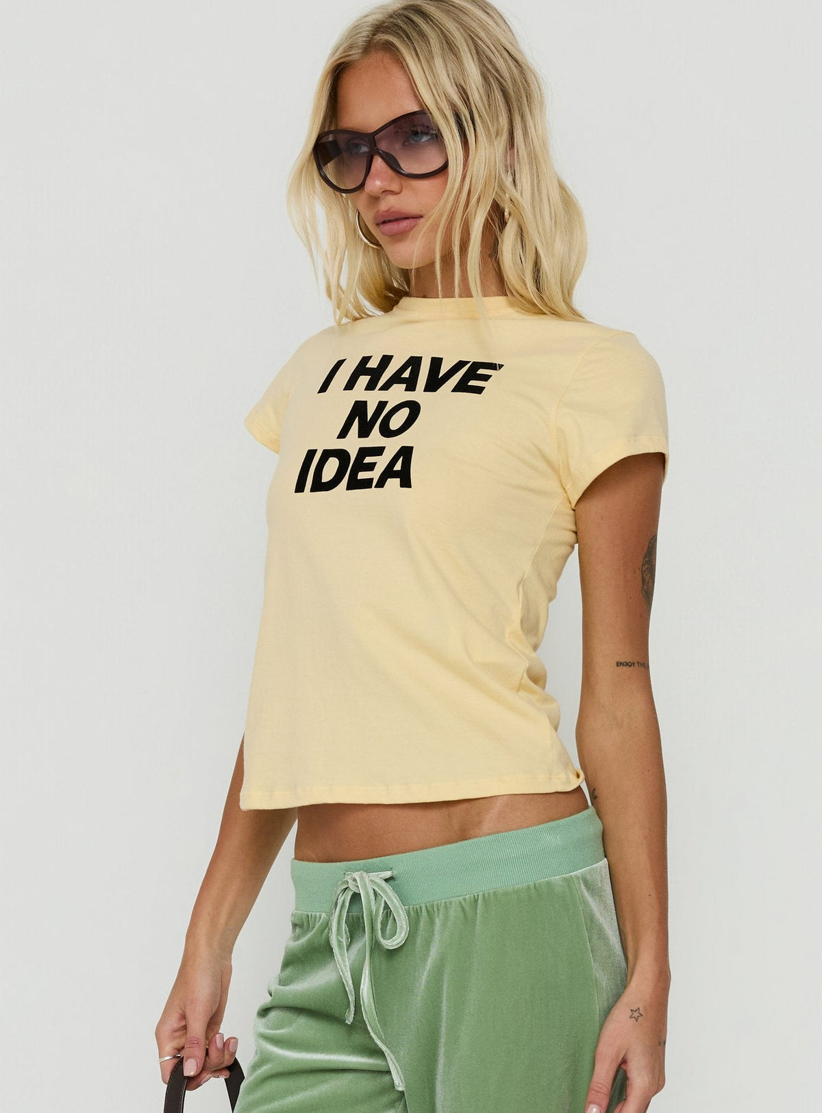 #NOVERA - Top Clio Amarillo -