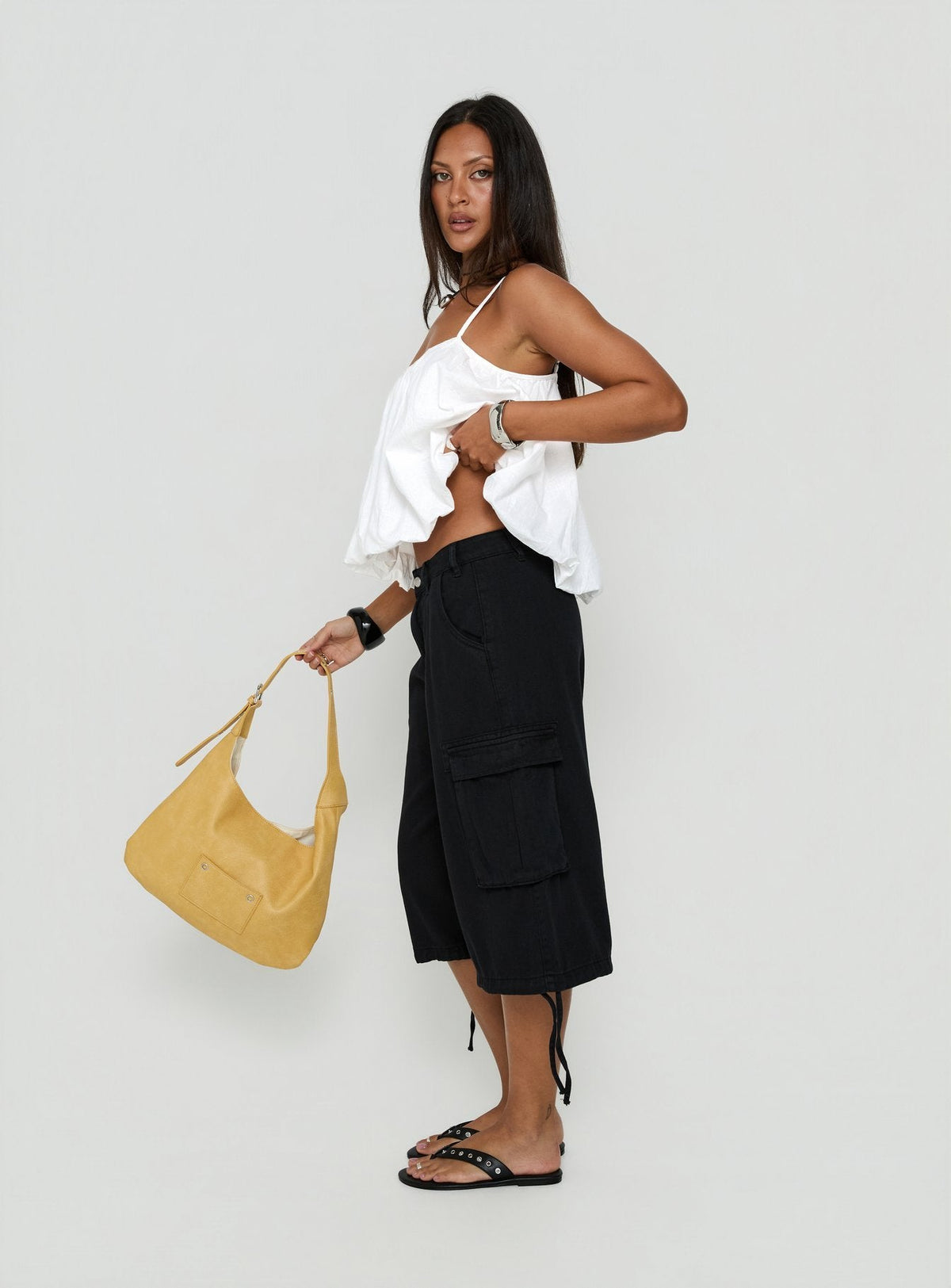 #NOVERA - Shorts Hudsen Negros Lavados Largos Cargo -