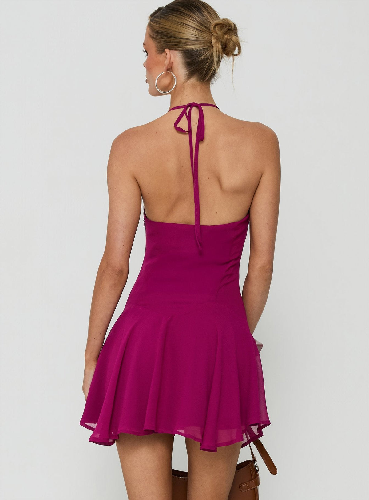 #NOVERA - Vestido Mini Blondie Ciruela con Volantes Halter -