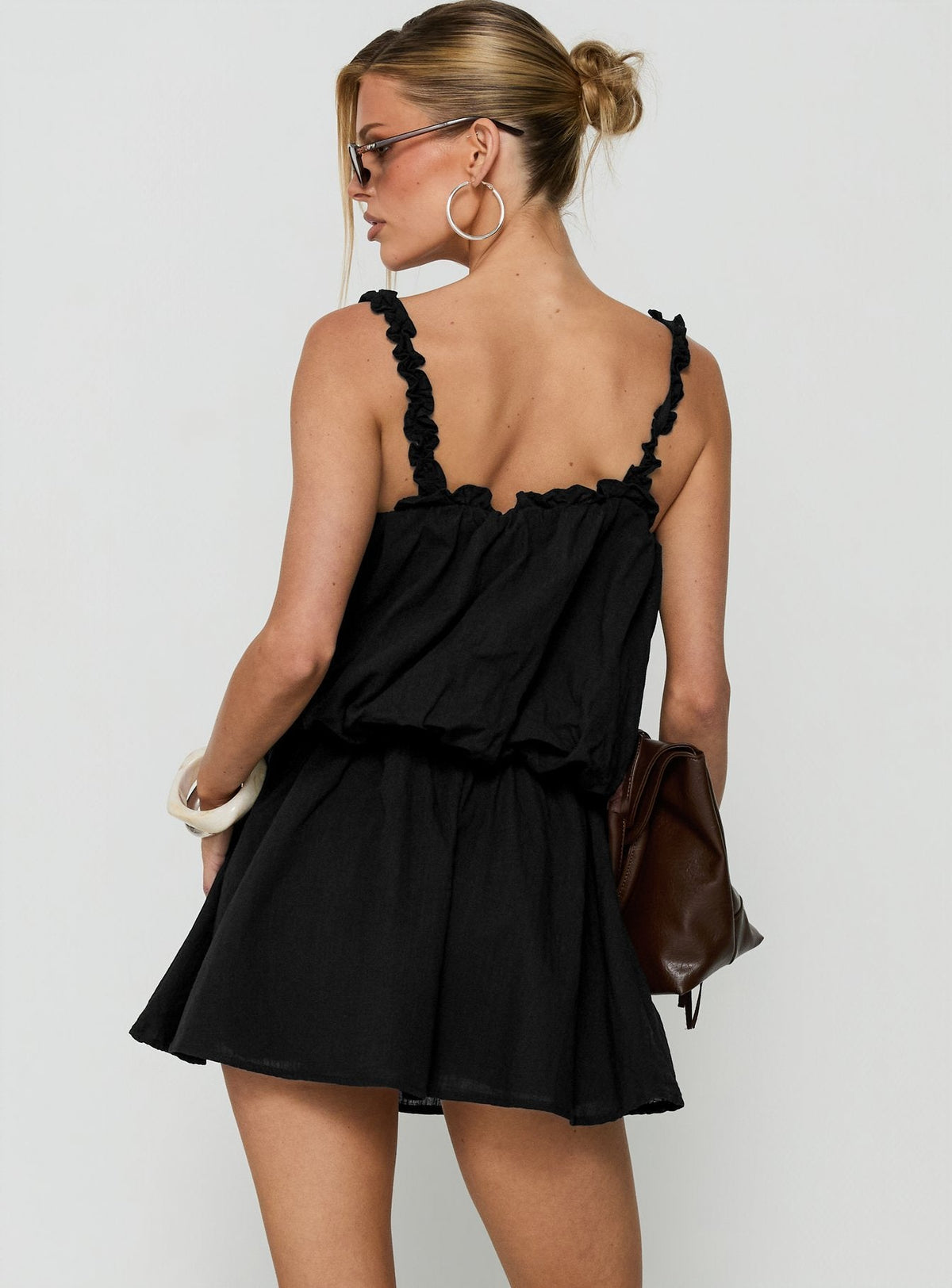 #NOVERA - Vestido Mini Real Negro de Volantes Babydoll -