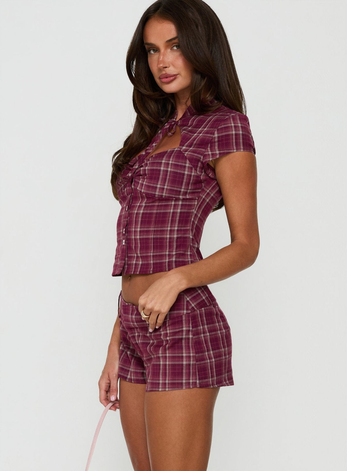 #NOVERA - Shorts Jaylanni Ciruela de Cuadros Sastre -