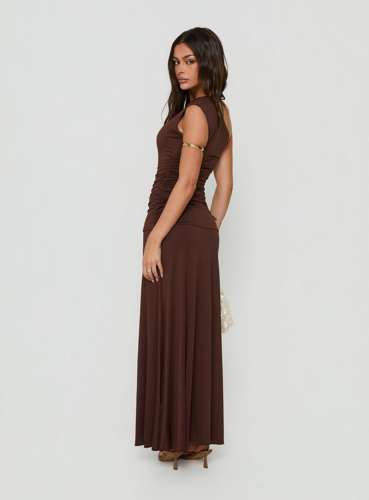 #NOVERA - Vestido Largo Gwenneth Chocolate Asimétrico -