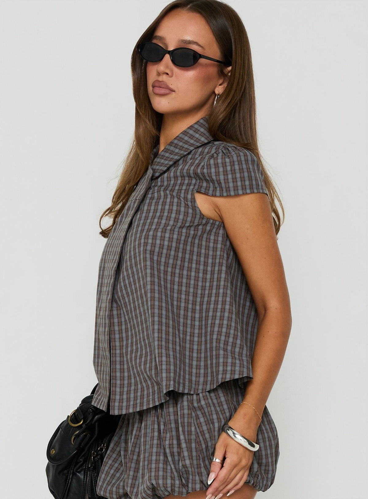 #NOVERA - Top Tuckerr Gris de Cuadros -