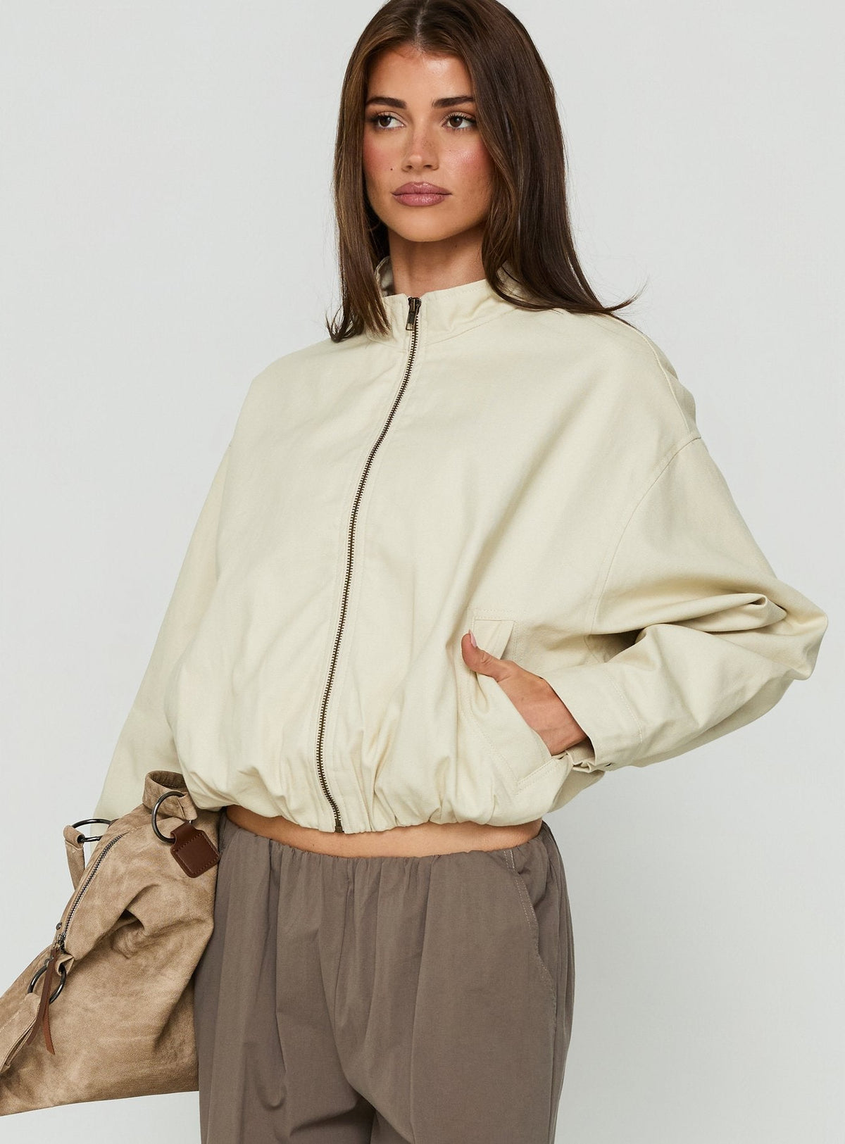 #NOVERA - Chaqueta Bomber Chayden Crema Crop -