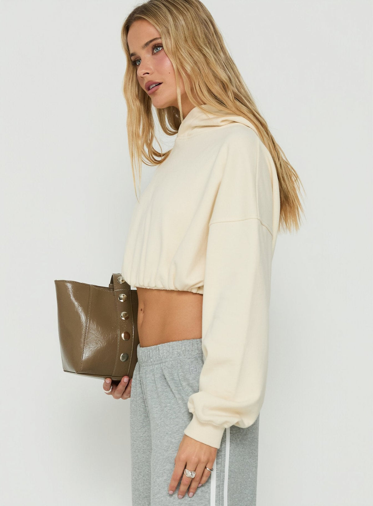 #NOVERA - Sudadera con Capucha Mayse Crema Crop -